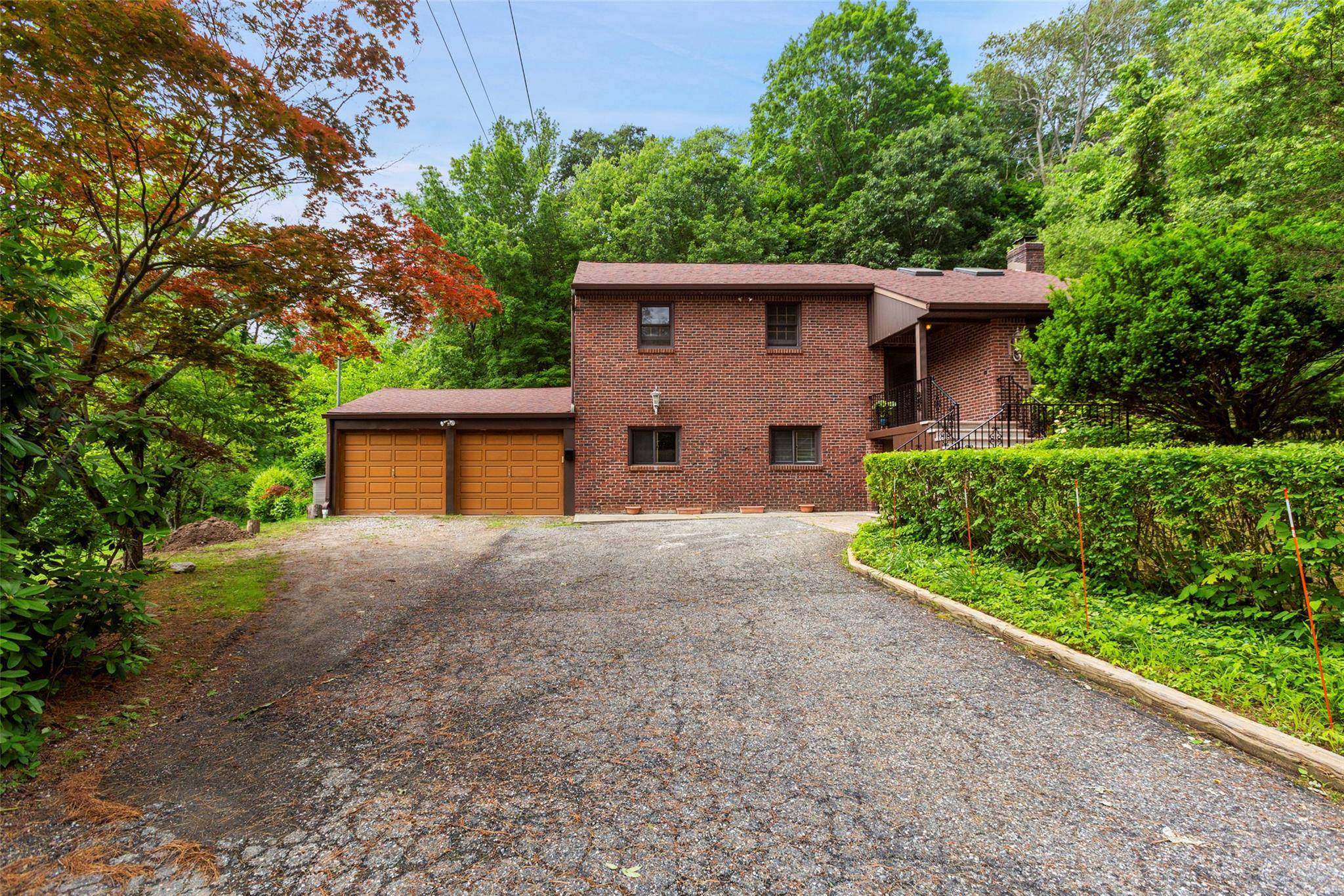 Yorktown Heights, NY 10598,934 Lester RD