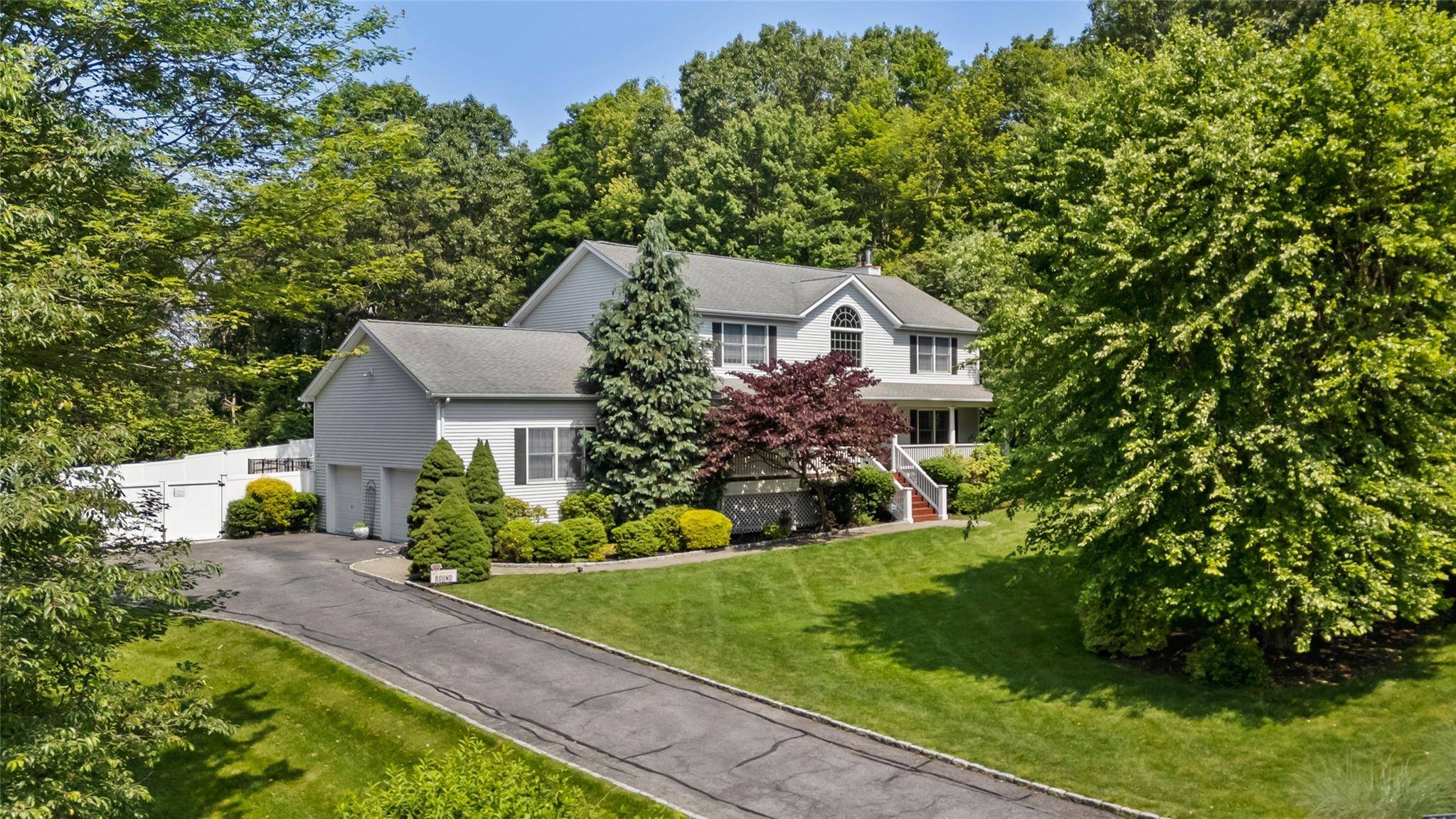 Carmel, NY 10512,48 Lindy DR