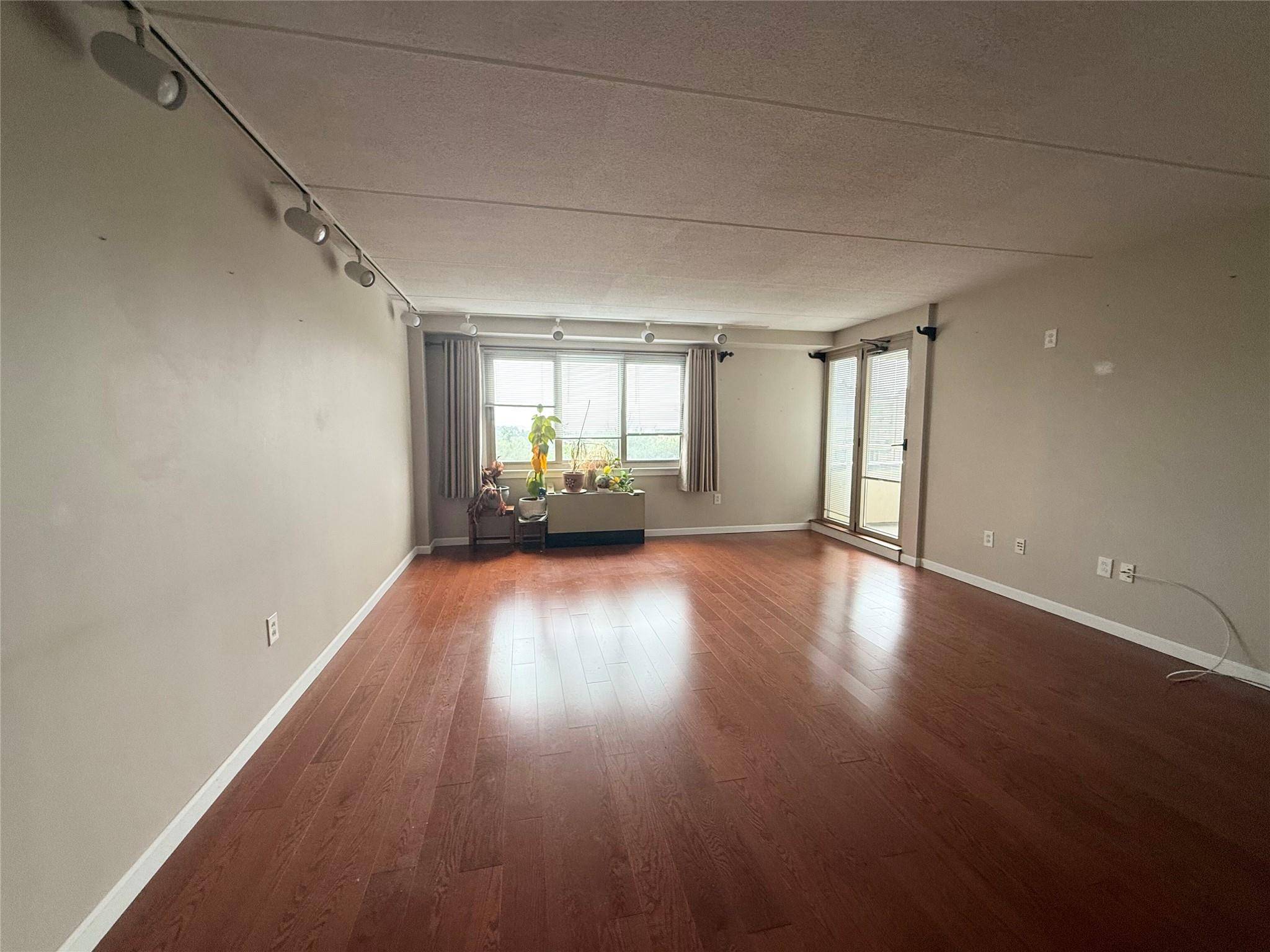 New Rochelle, NY 10805,701 Pelham RD #2E