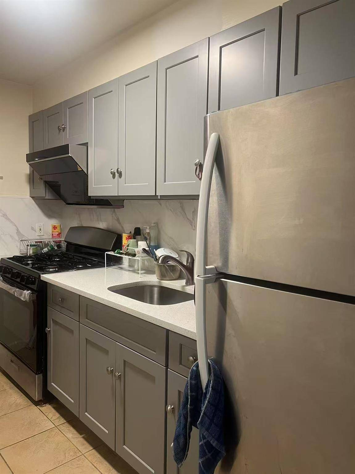 Flushing, NY 11355,43-18 Robinson ST #2D