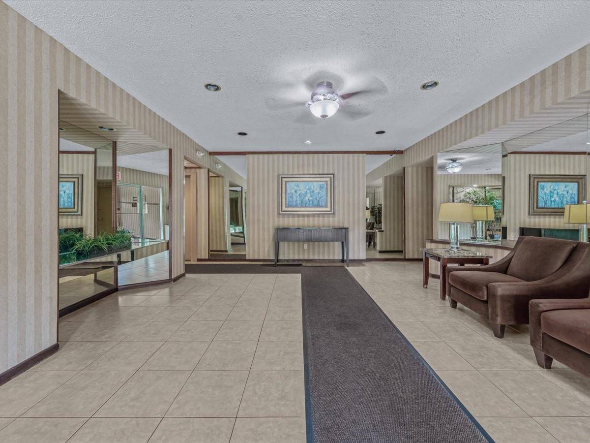 Yonkers, NY 10701,245 Rumsey RD #3R