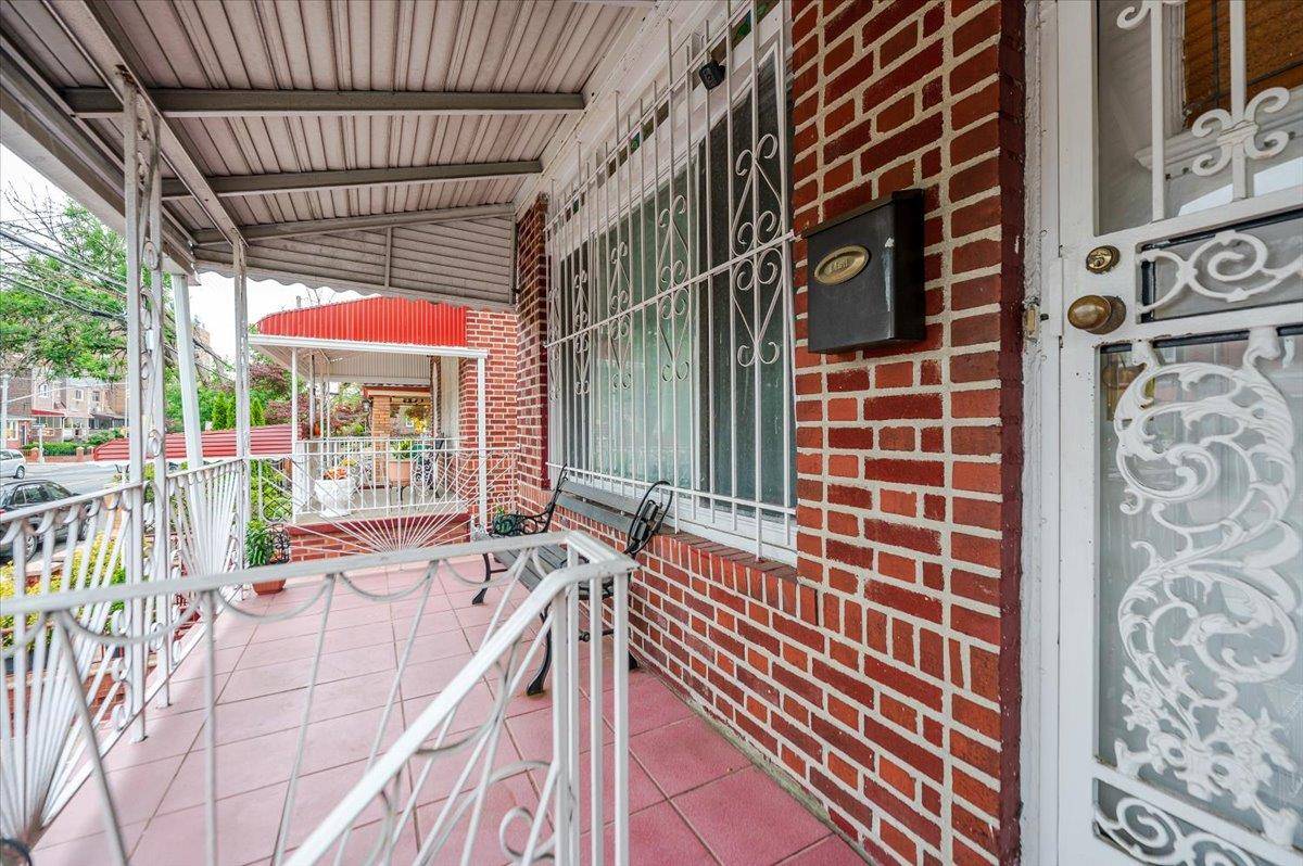 Brooklyn, NY 11203,5306 Beverley RD