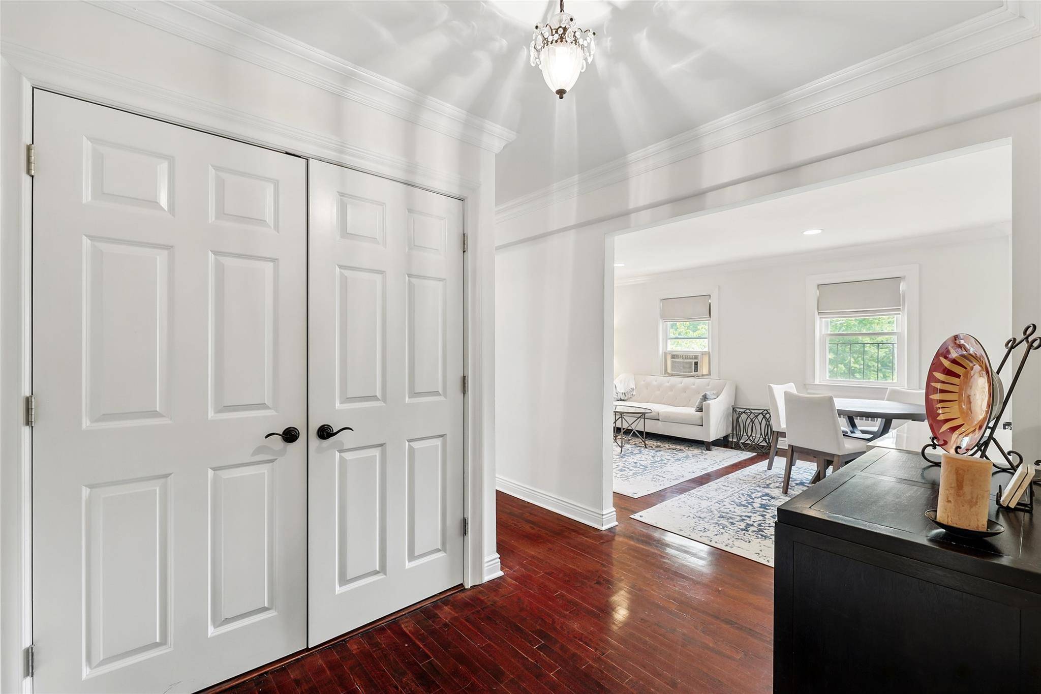 Larchmont, NY 10538,1833 Palmer AVE #2C