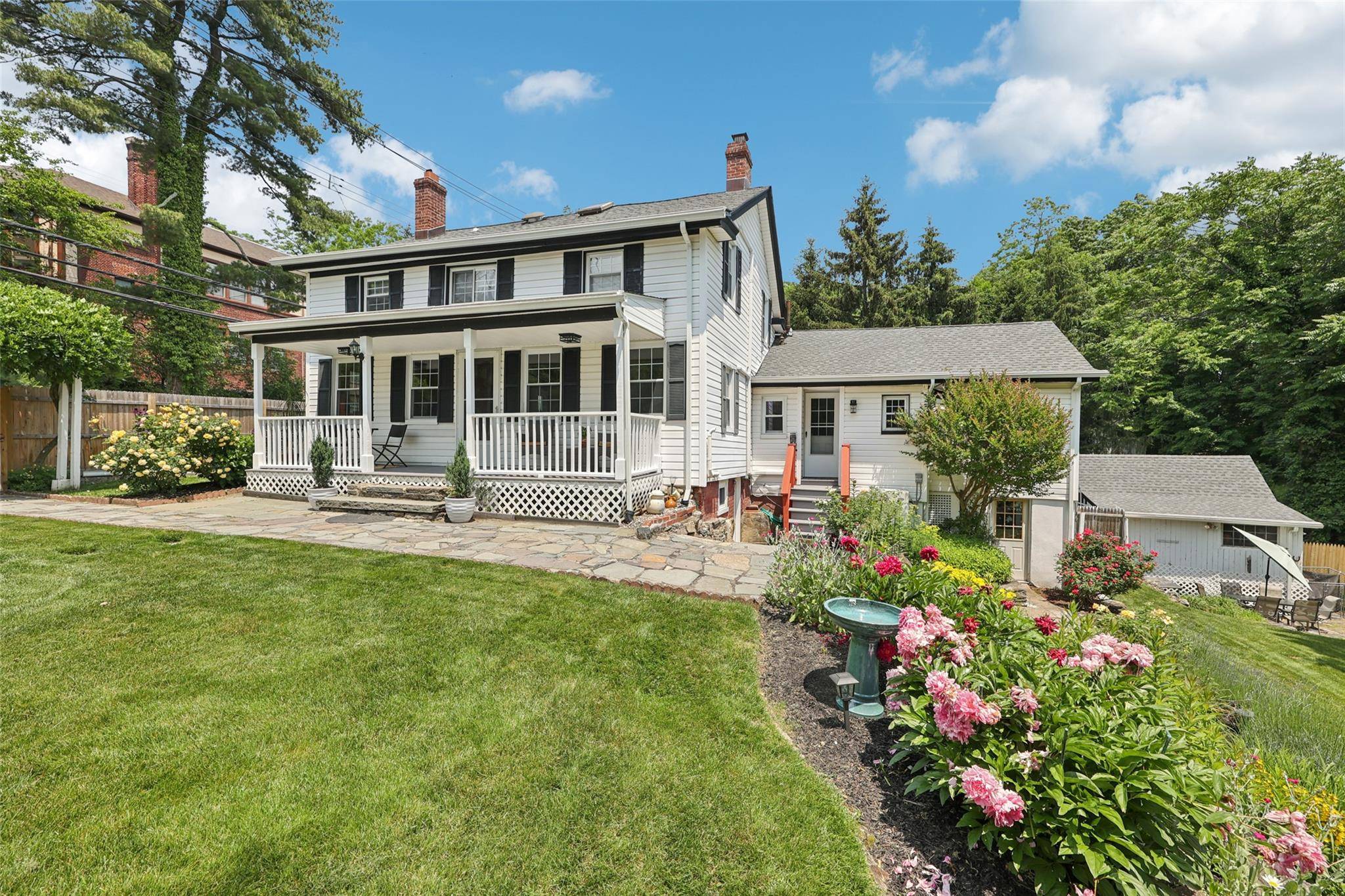 Hartsdale, NY 10530,22 N Washington AVE