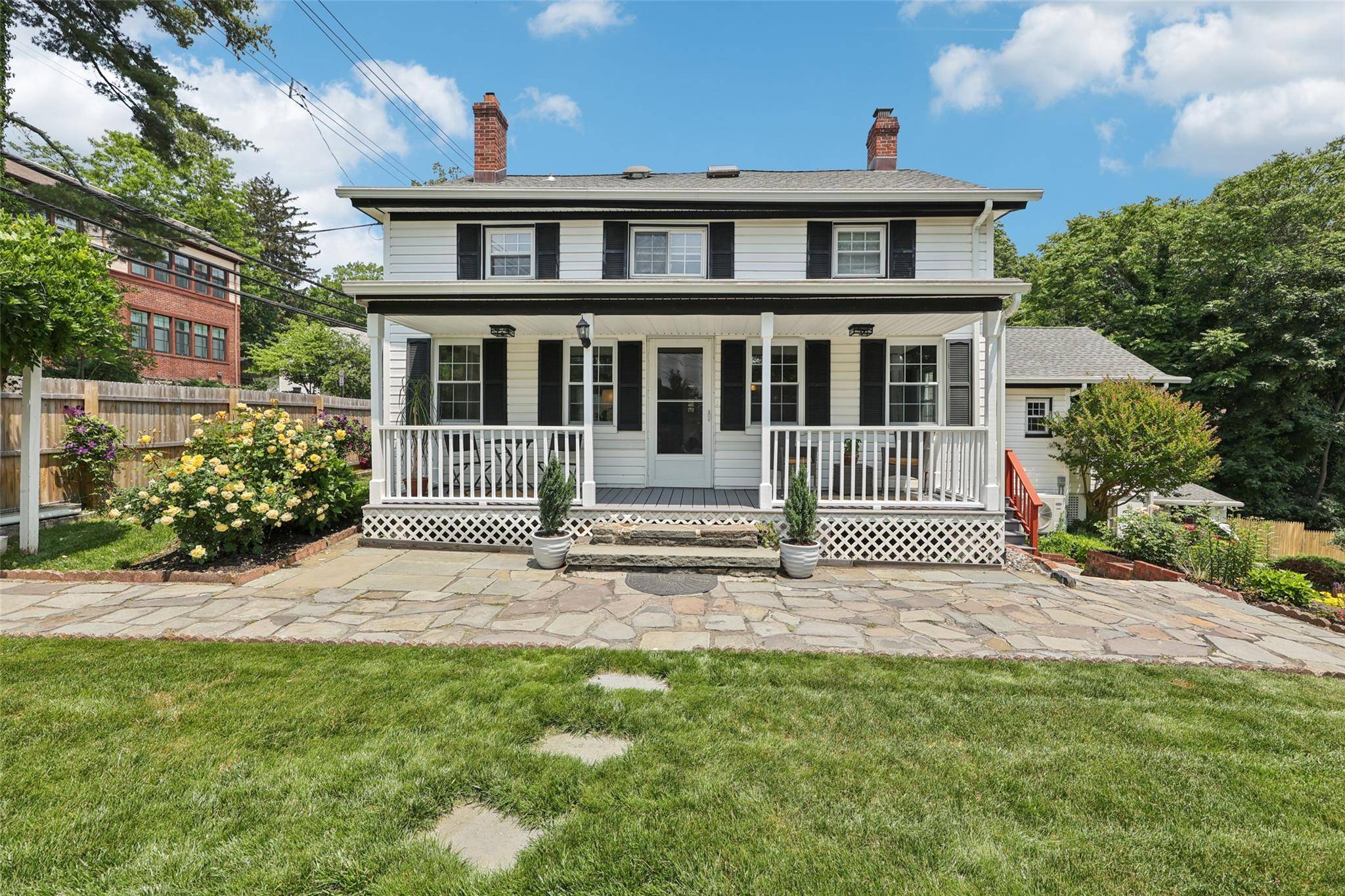 Hartsdale, NY 10530,22 N Washington AVE