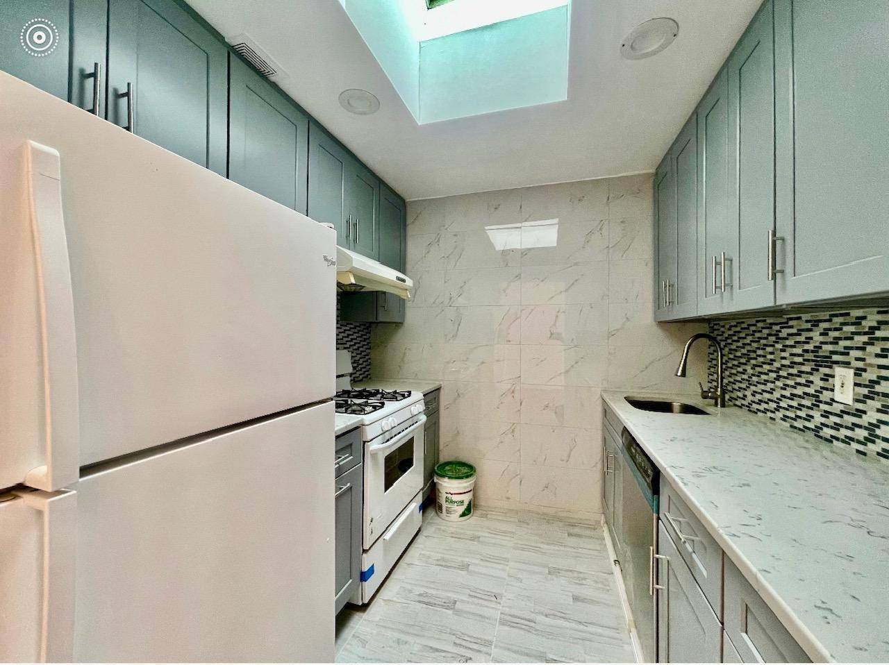 Flushing, NY 11355,132-06 57th RD