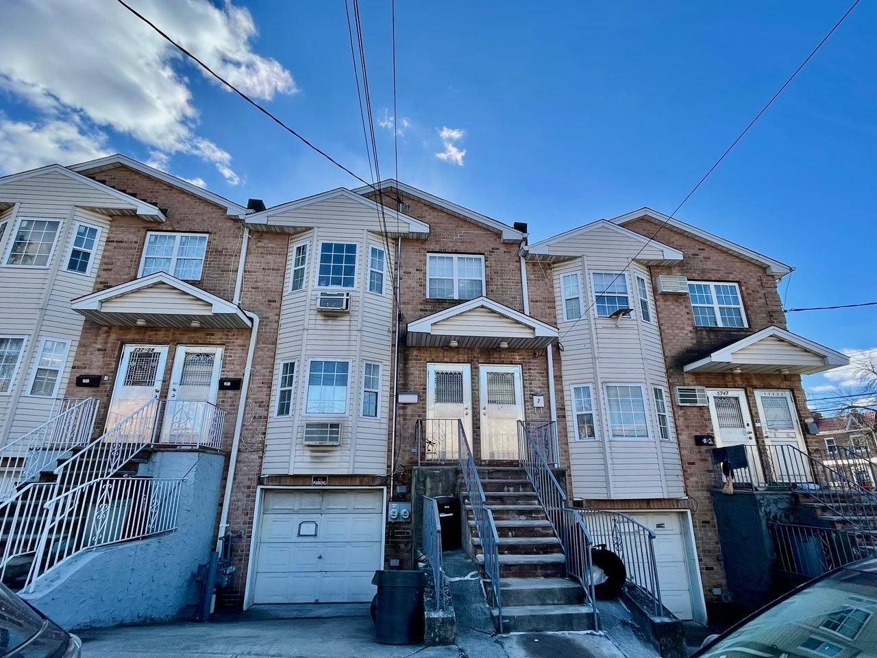 Flushing, NY 11355,132-06 57th RD