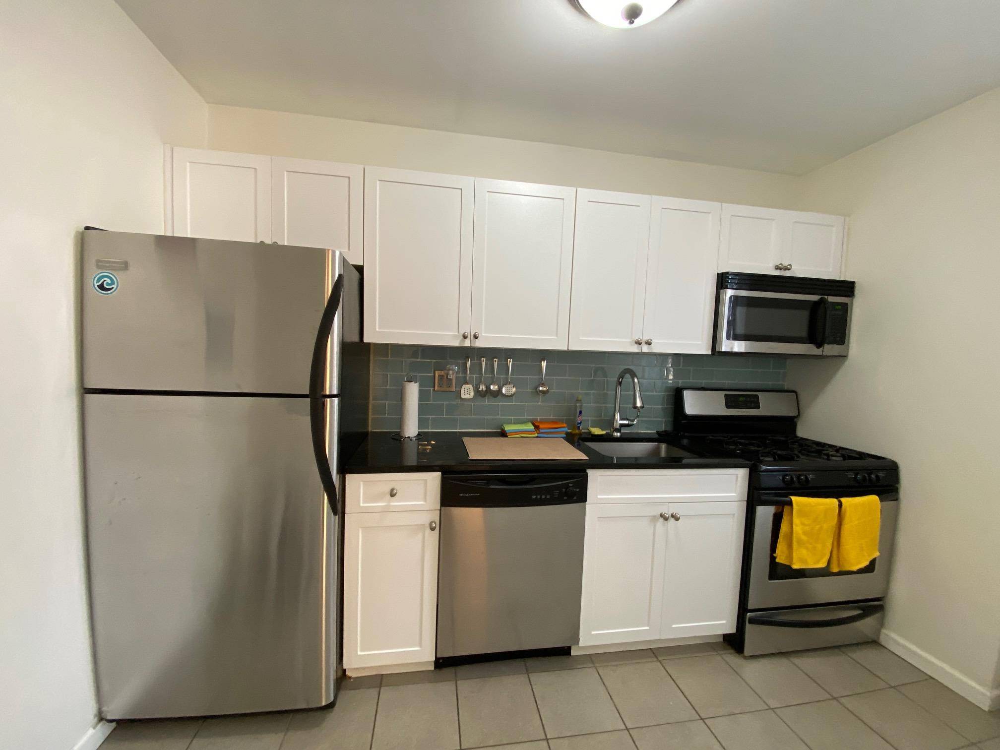 Long Beach, NY 11561,255 W Broadway #303