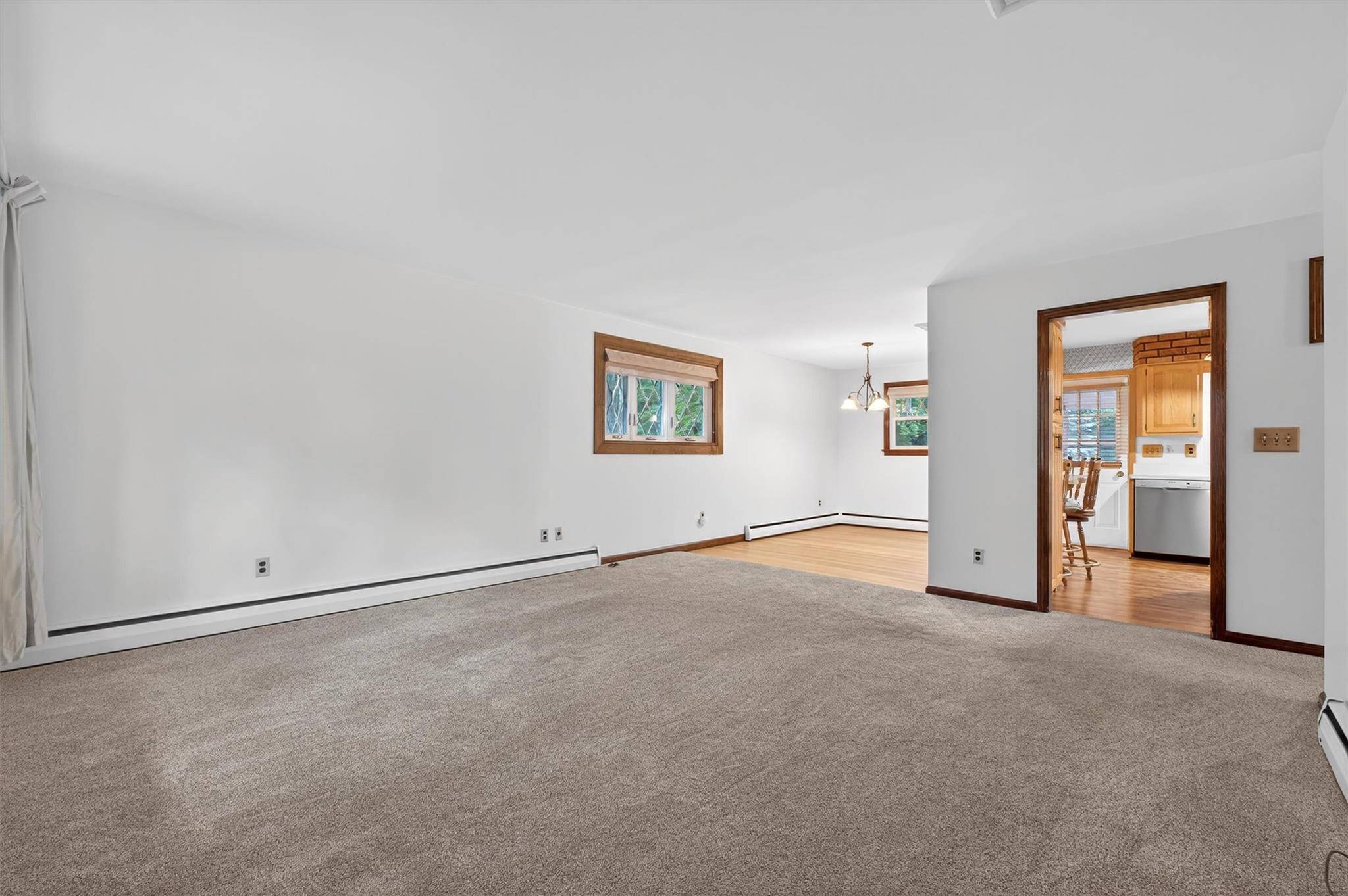 Newburgh, NY 12550,7 Archery RD