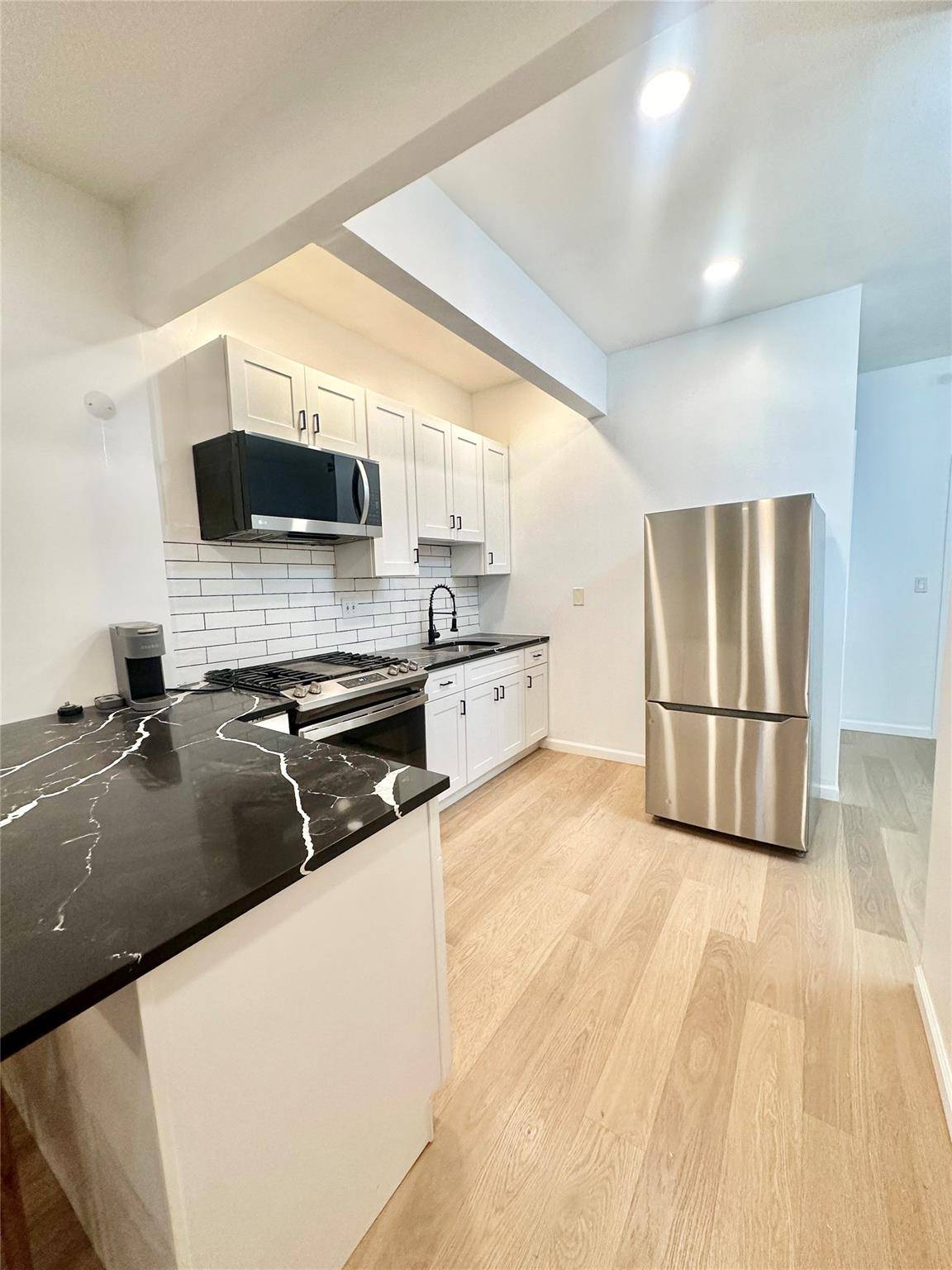 Brooklyn, NY 11233,2276 Atlantic AVE #3