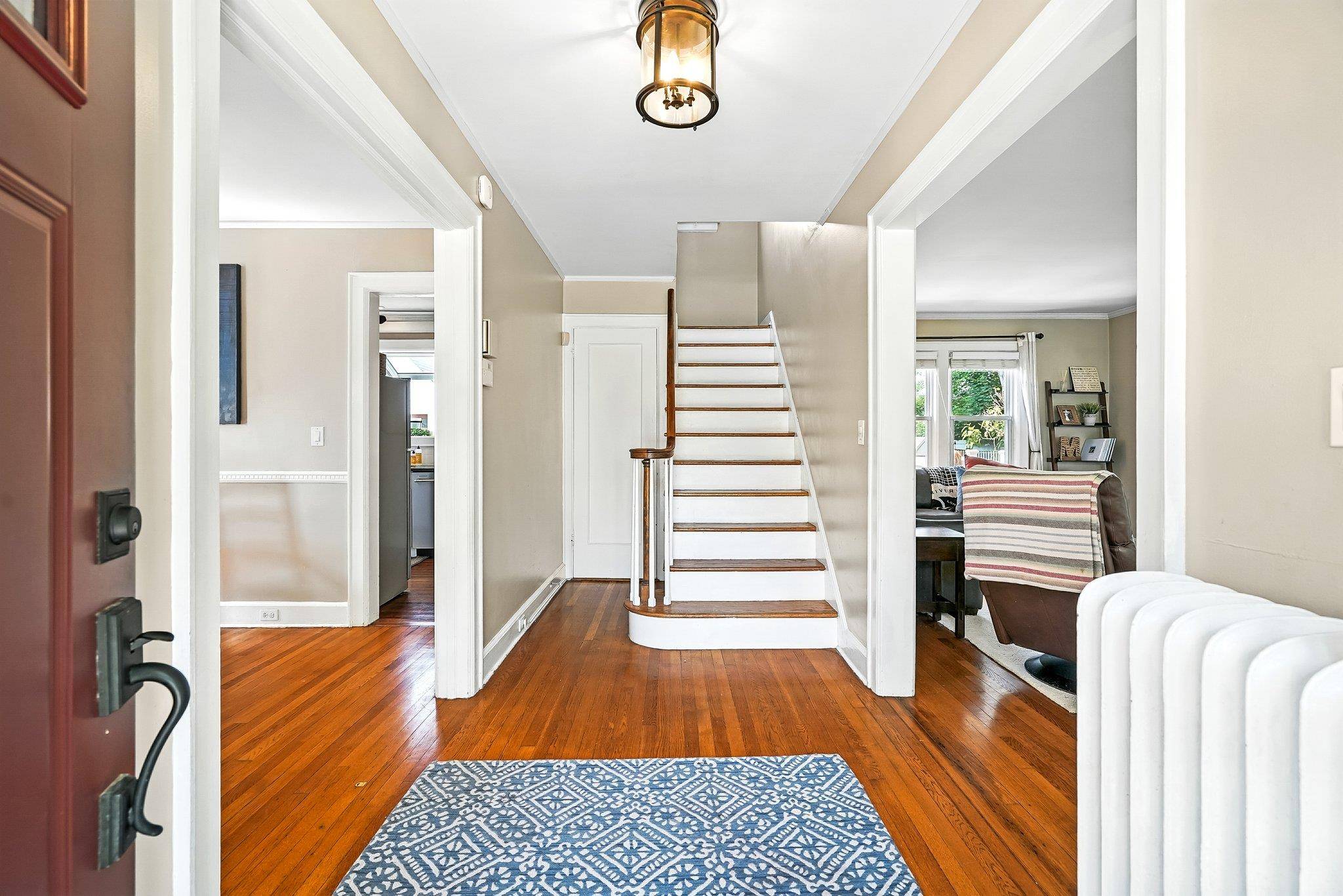 White Plains, NY 10606,184 Chatterton Pkwy