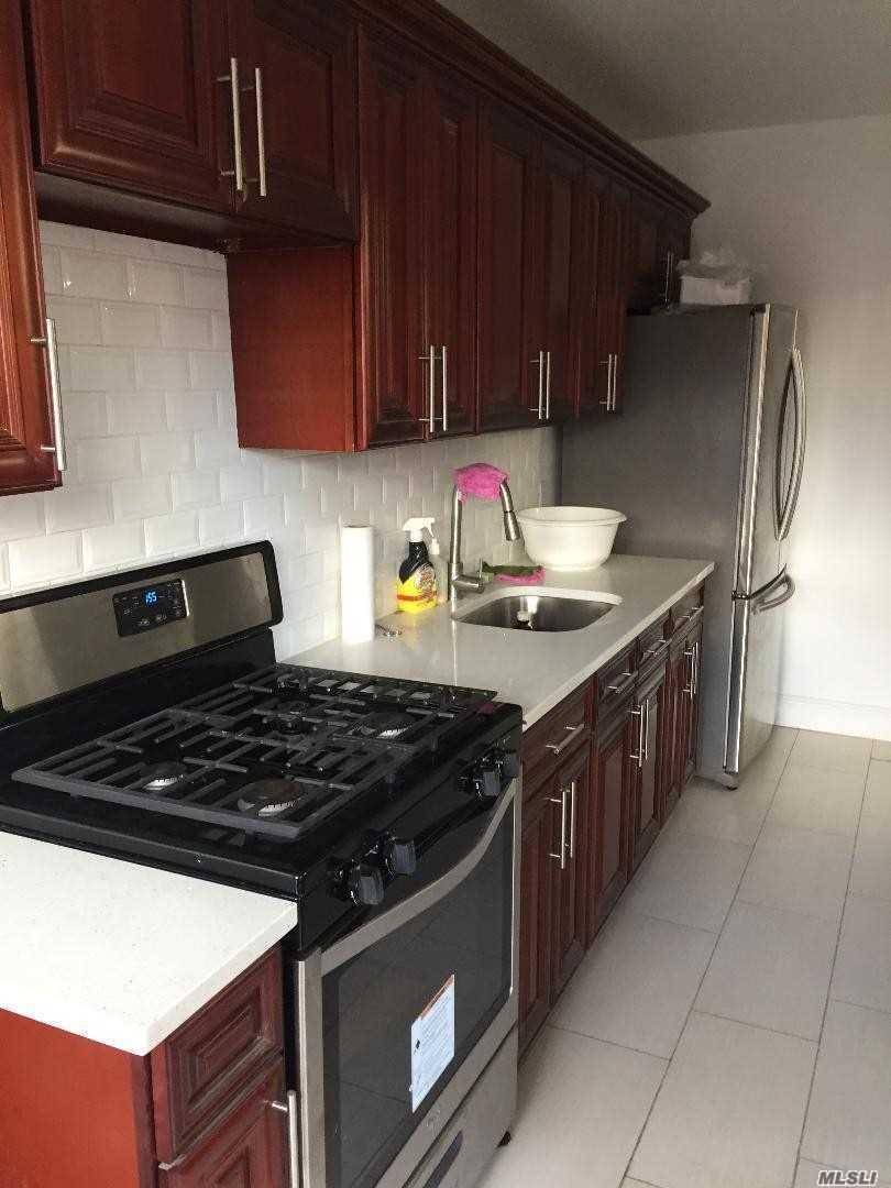 Flushing, NY 11358,47-09 188th ST