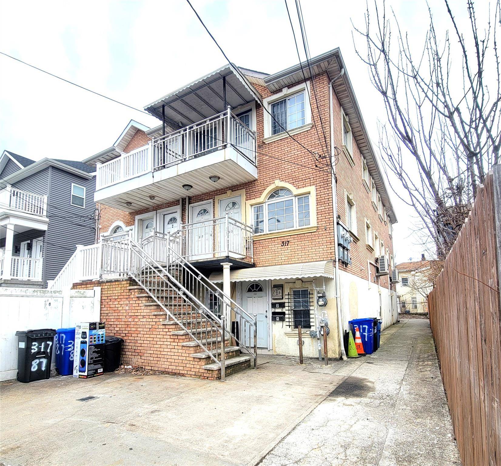 Far Rockaway, NY 11693,317 Beach 87 ST