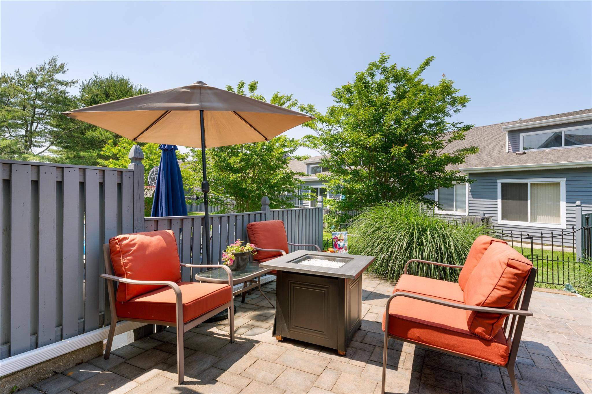 Middle Island, NY 11953,819 Spring Lake DR