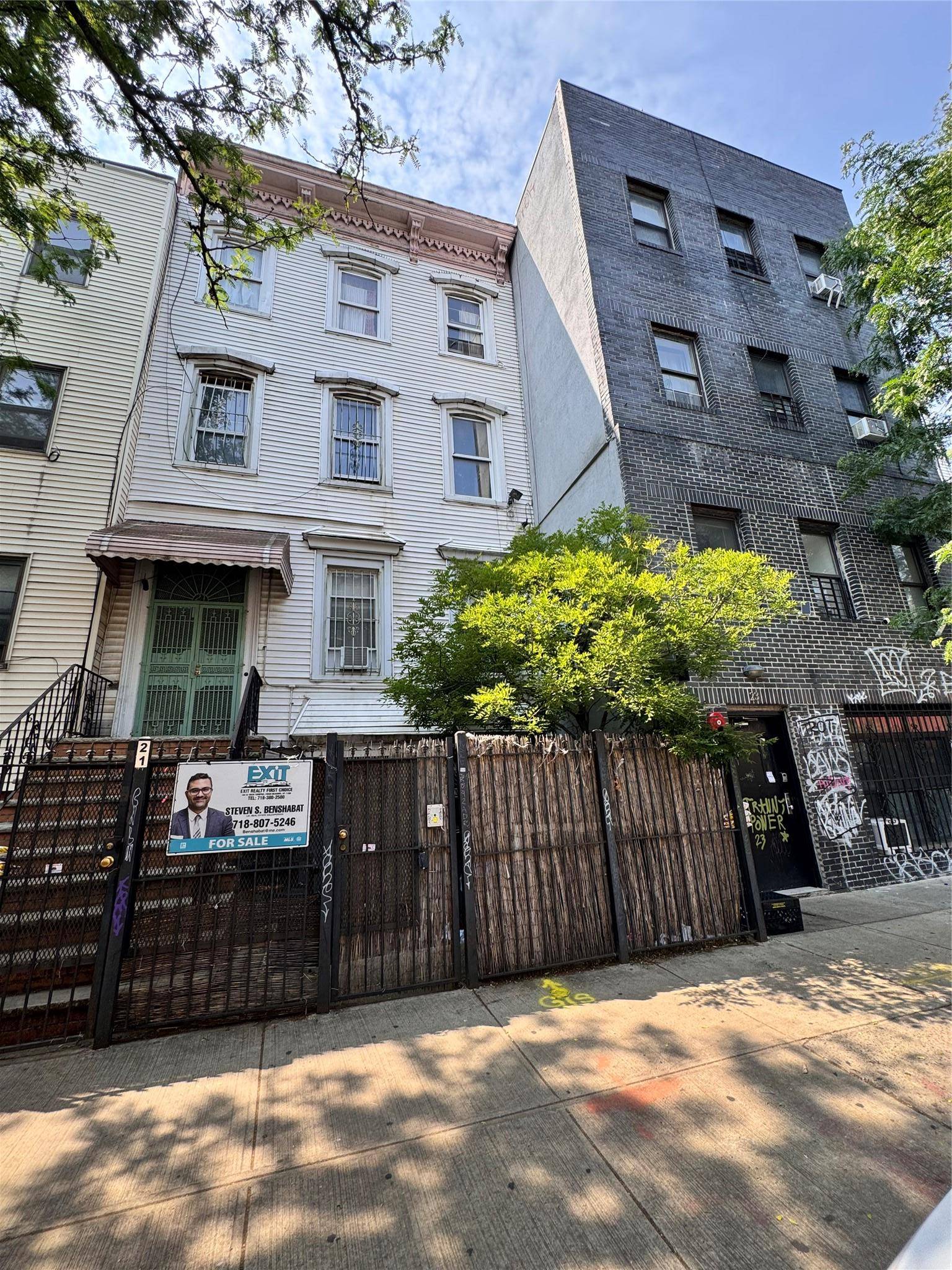 Brooklyn, NY 11206,21 Jefferson ST