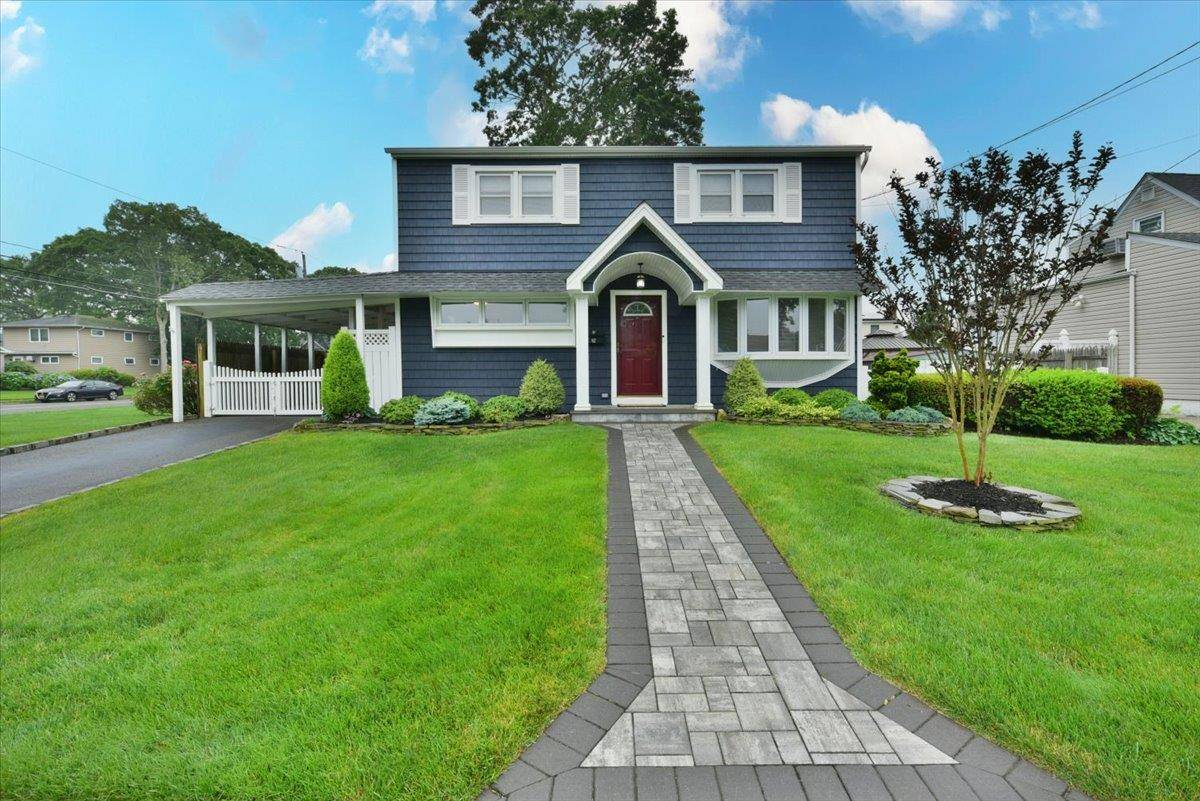 Massapequa Park, NY 11762,92 Smith ST