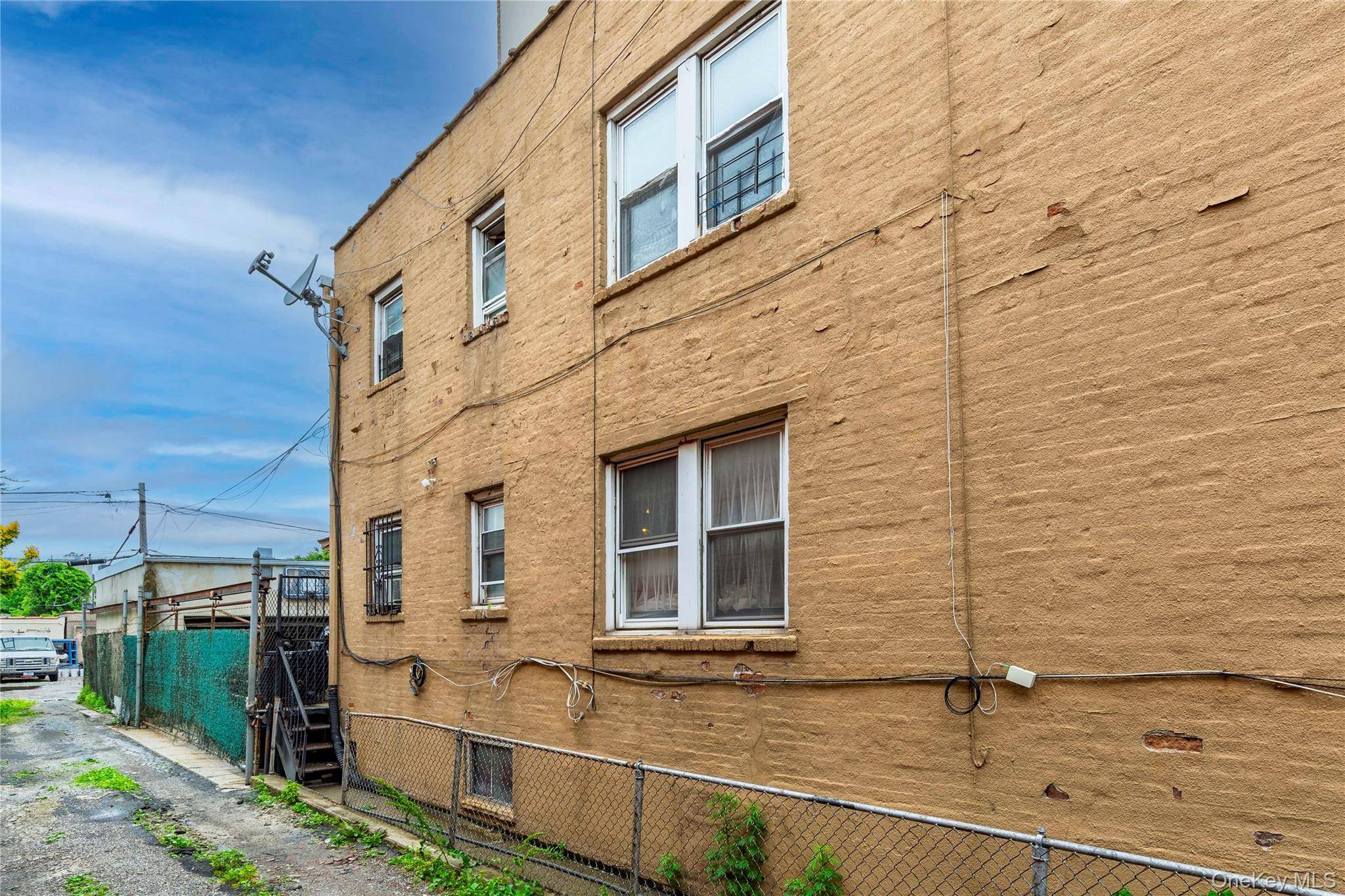 Astoria, NY 11103,3014 21st ST