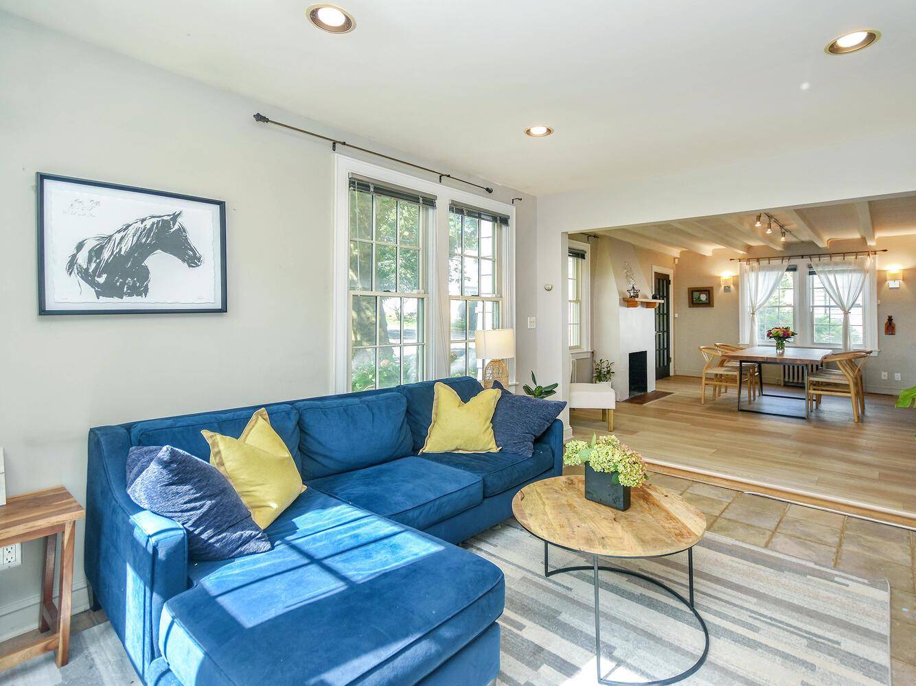 Port Washington, NY 11050,20 Oldwood RD