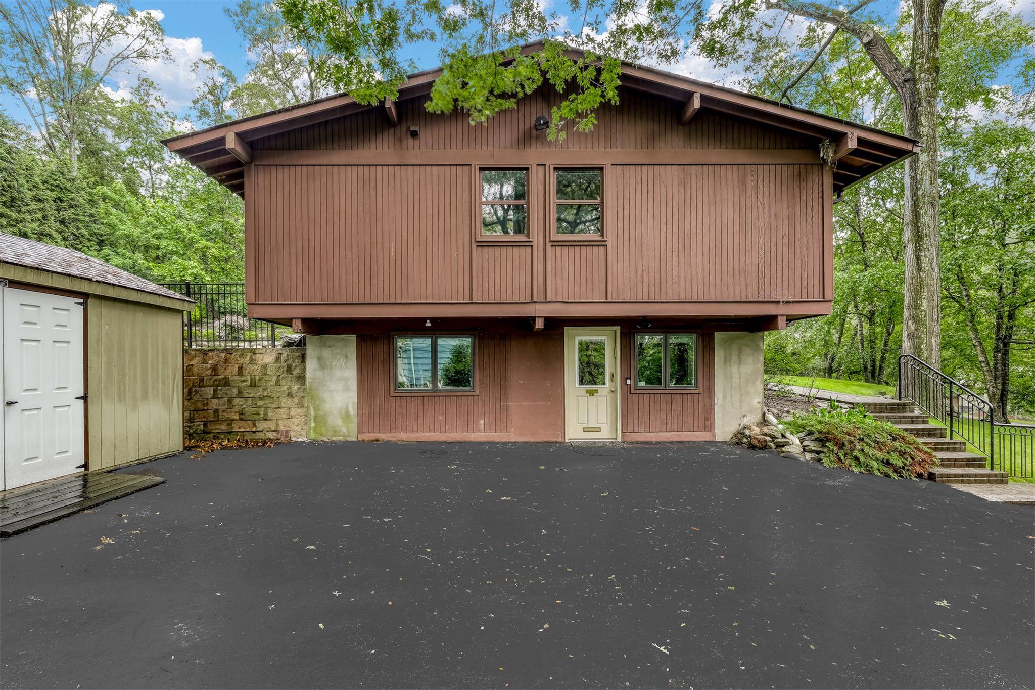 Monsey, NY 10952,78 College RD