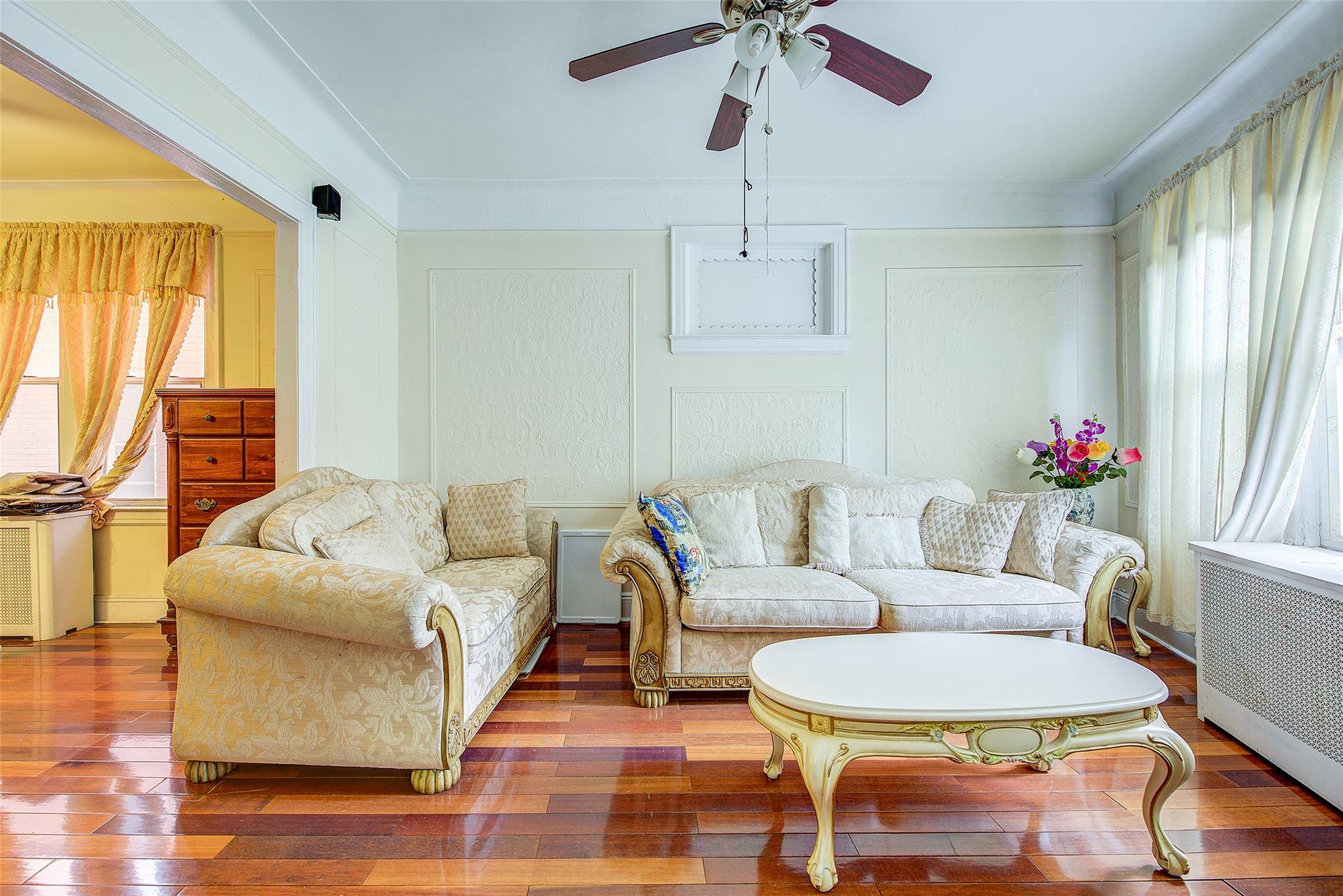 Maspeth, NY 11378,56-20 68th ST