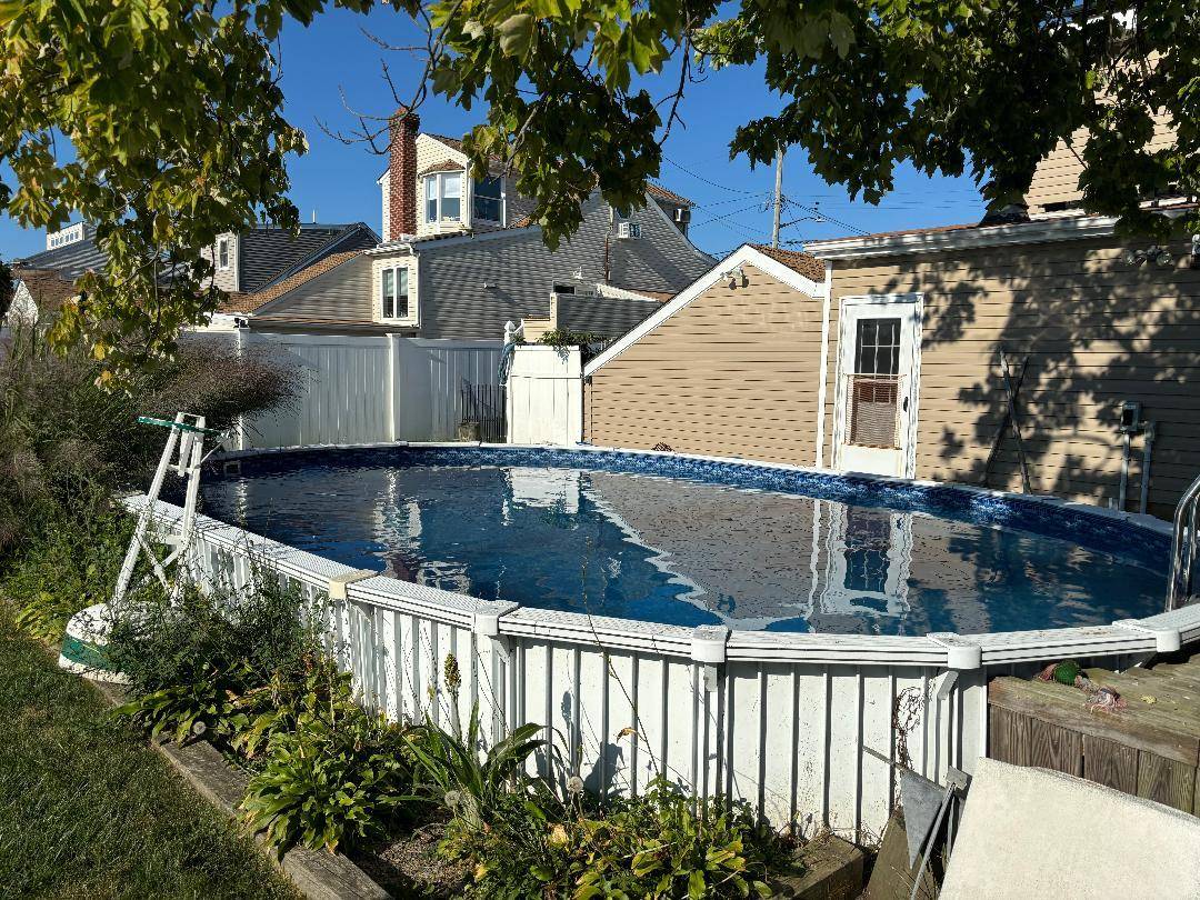 Copiague, NY 11726,330 East DR