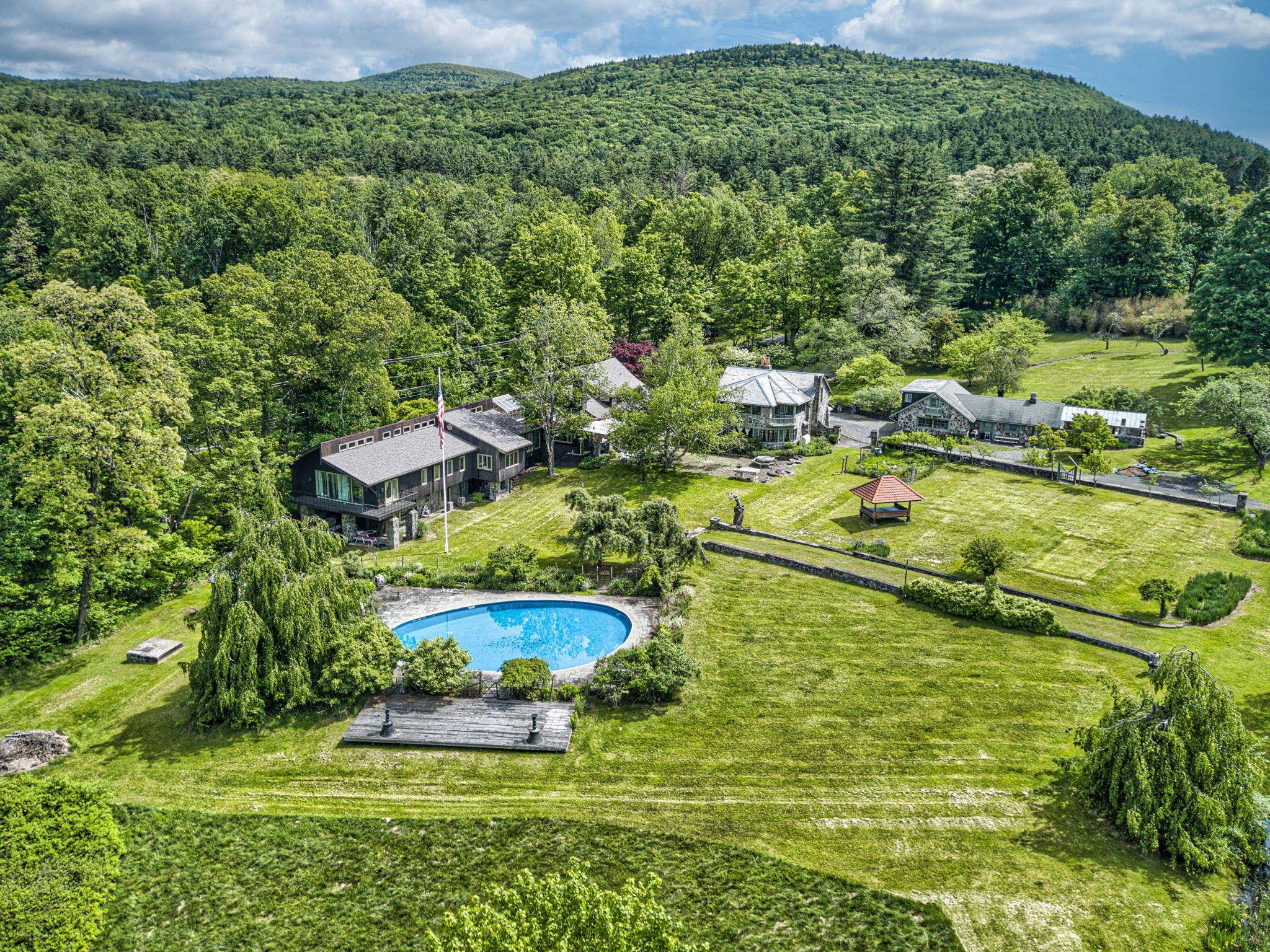 Mount Tremper, NY 12457,Address not disclosed