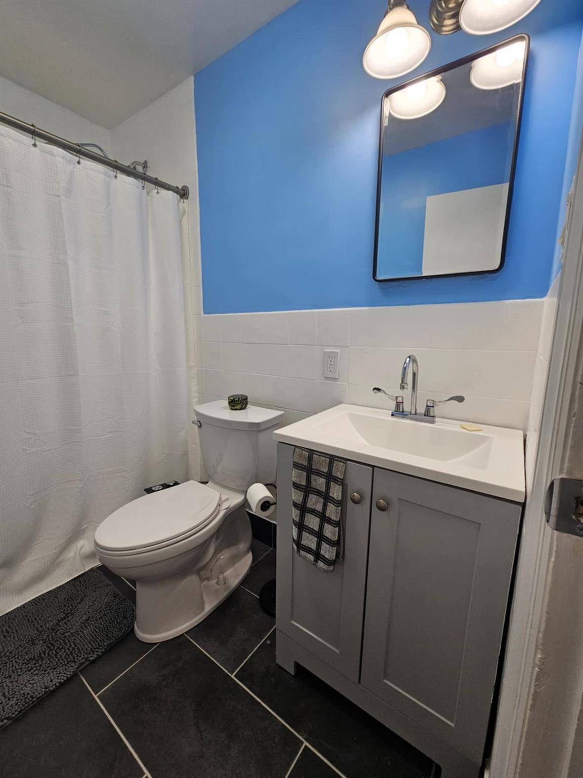 Islip, NY 11751,2445 Union BLVD #7a