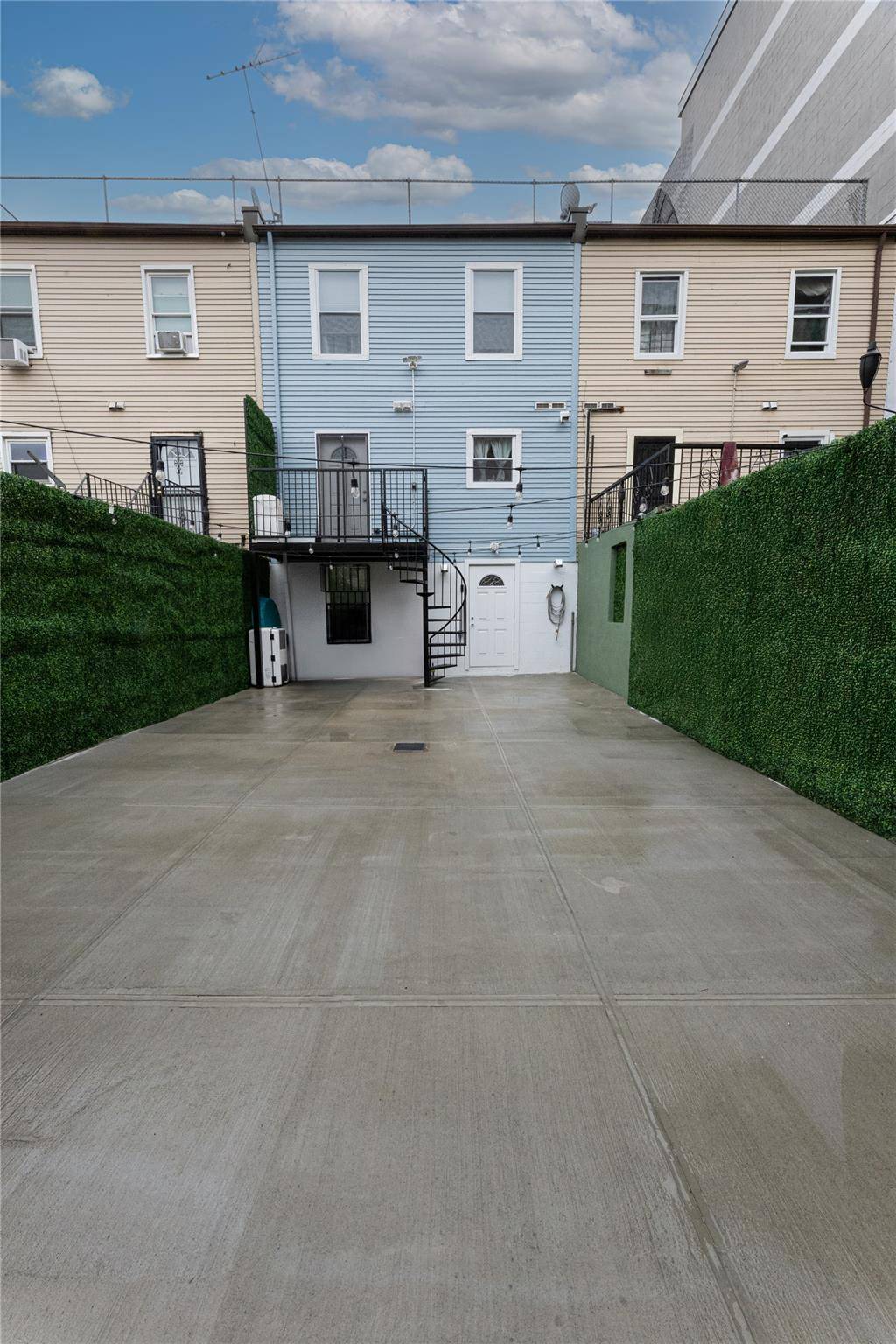 Bronx, NY 10459,849 Southern BLVD