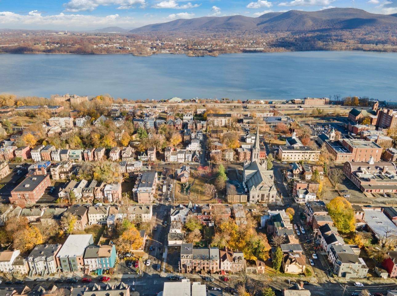 Newburgh, NY 12550,119 Lander ST #2