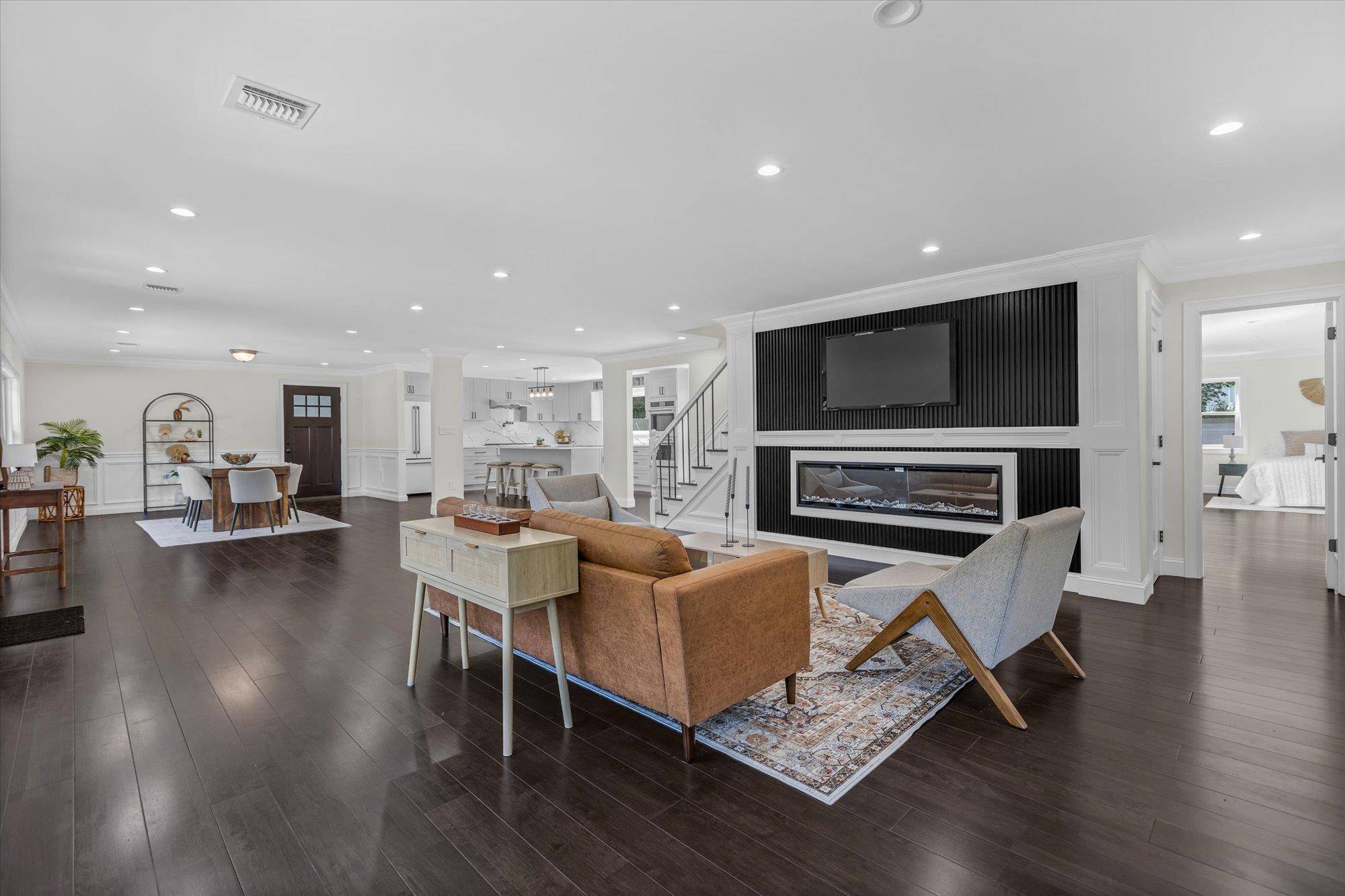 Huntington, NY 11743,15 Severin PL