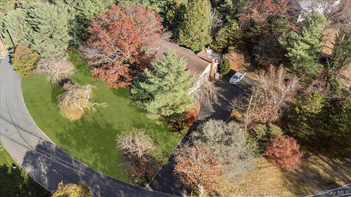 Laurel Hollow, NY 11791,175 Laurel LN