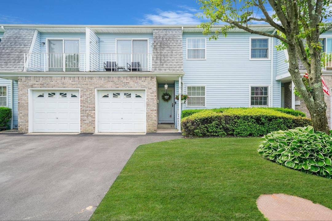 Deer Park, NY 11729,336 Commack RD #2