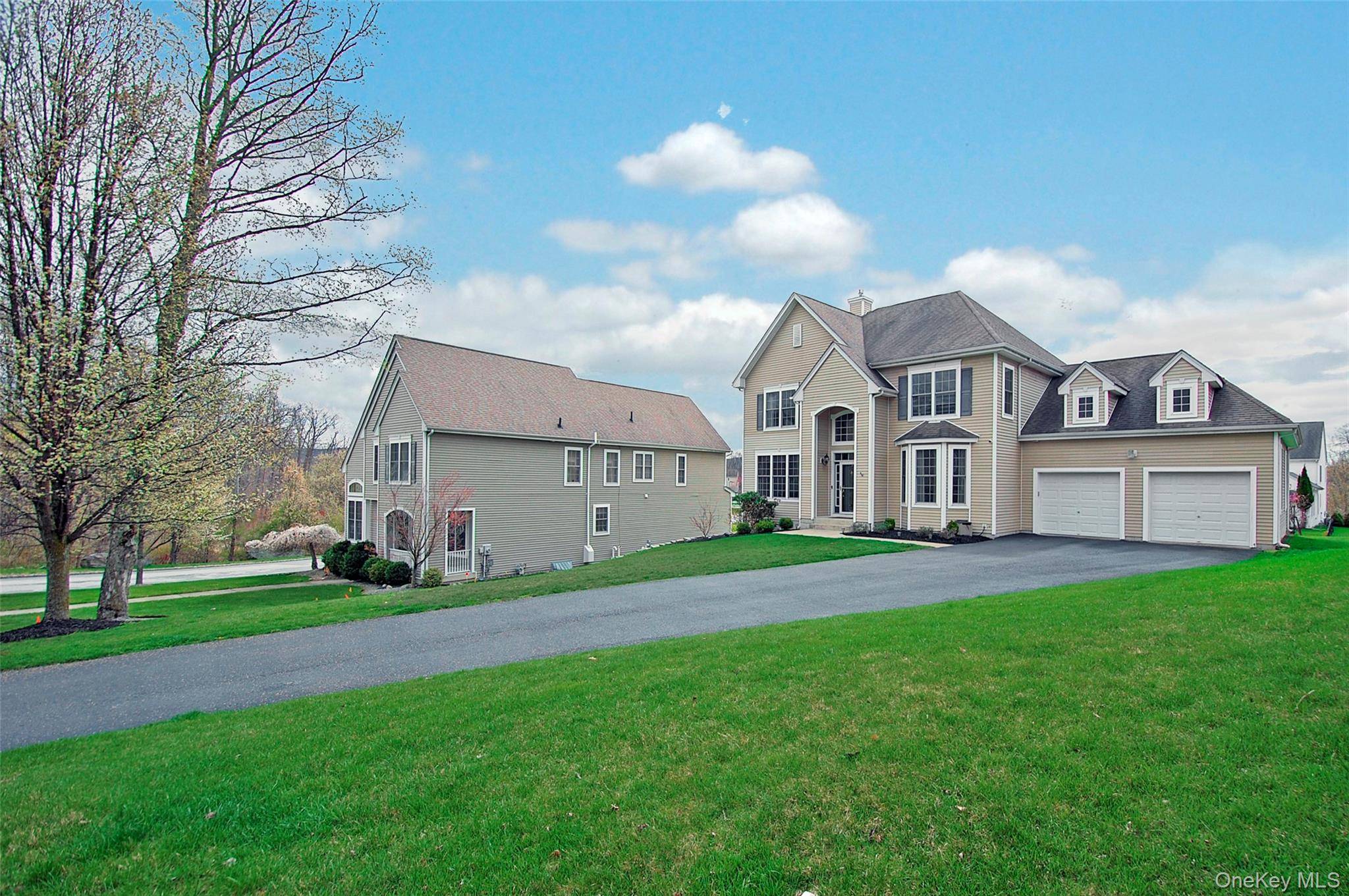 Highland Mills, NY 10930,3 Moorefield CIR