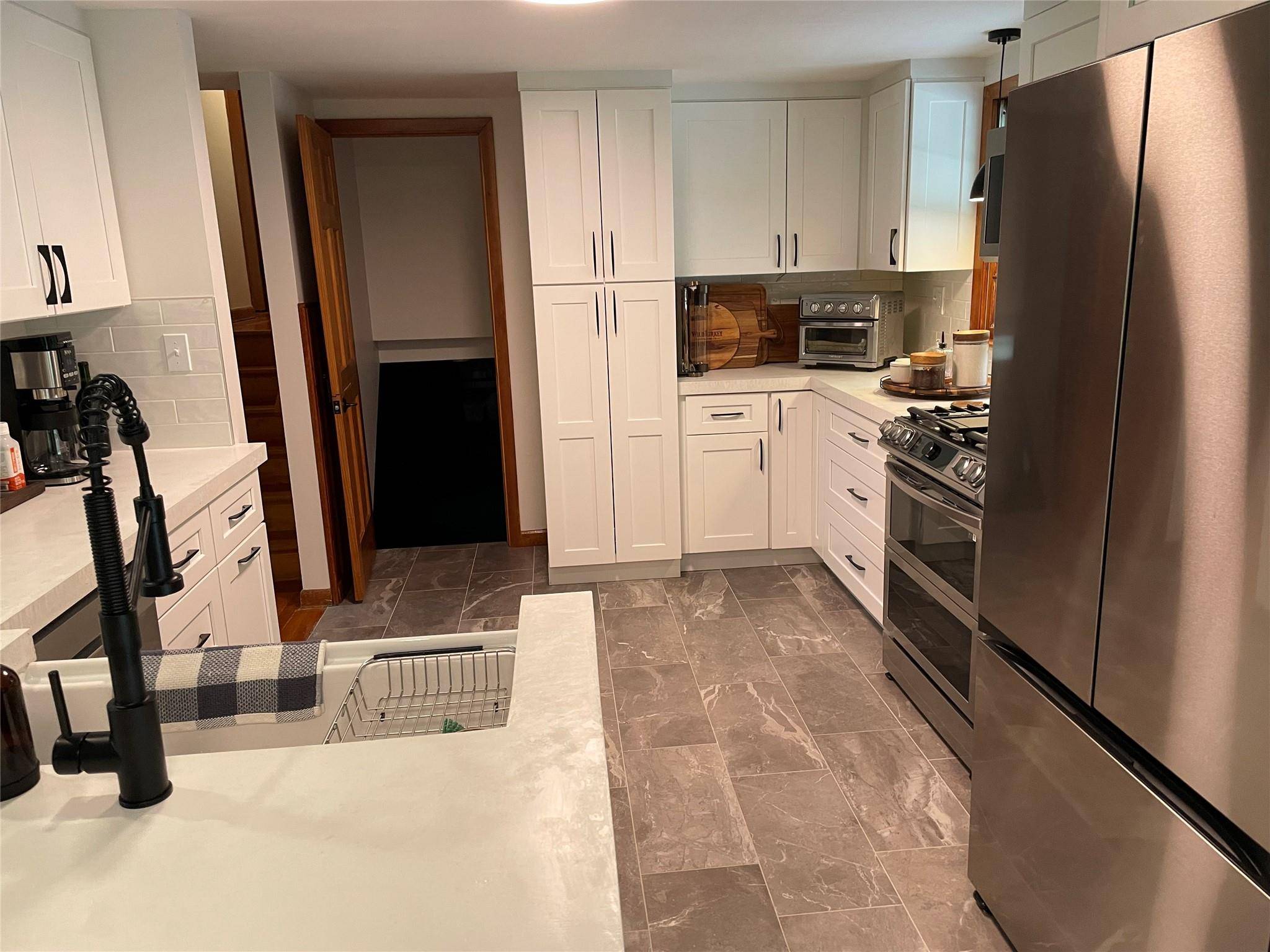 Wallkill, NY 12589,1289 State Route 208
