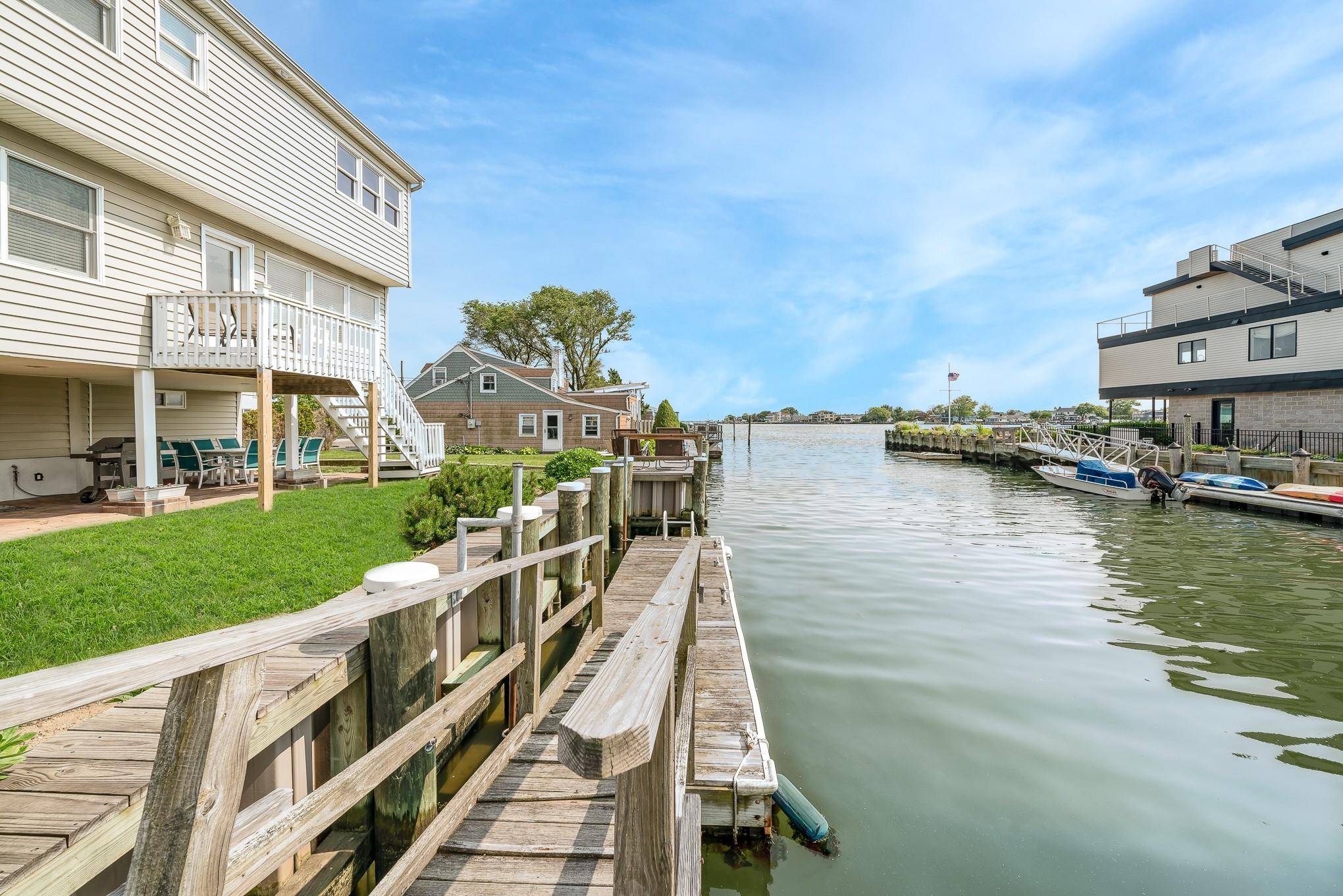 Freeport, NY 11520,106 Irving AVE