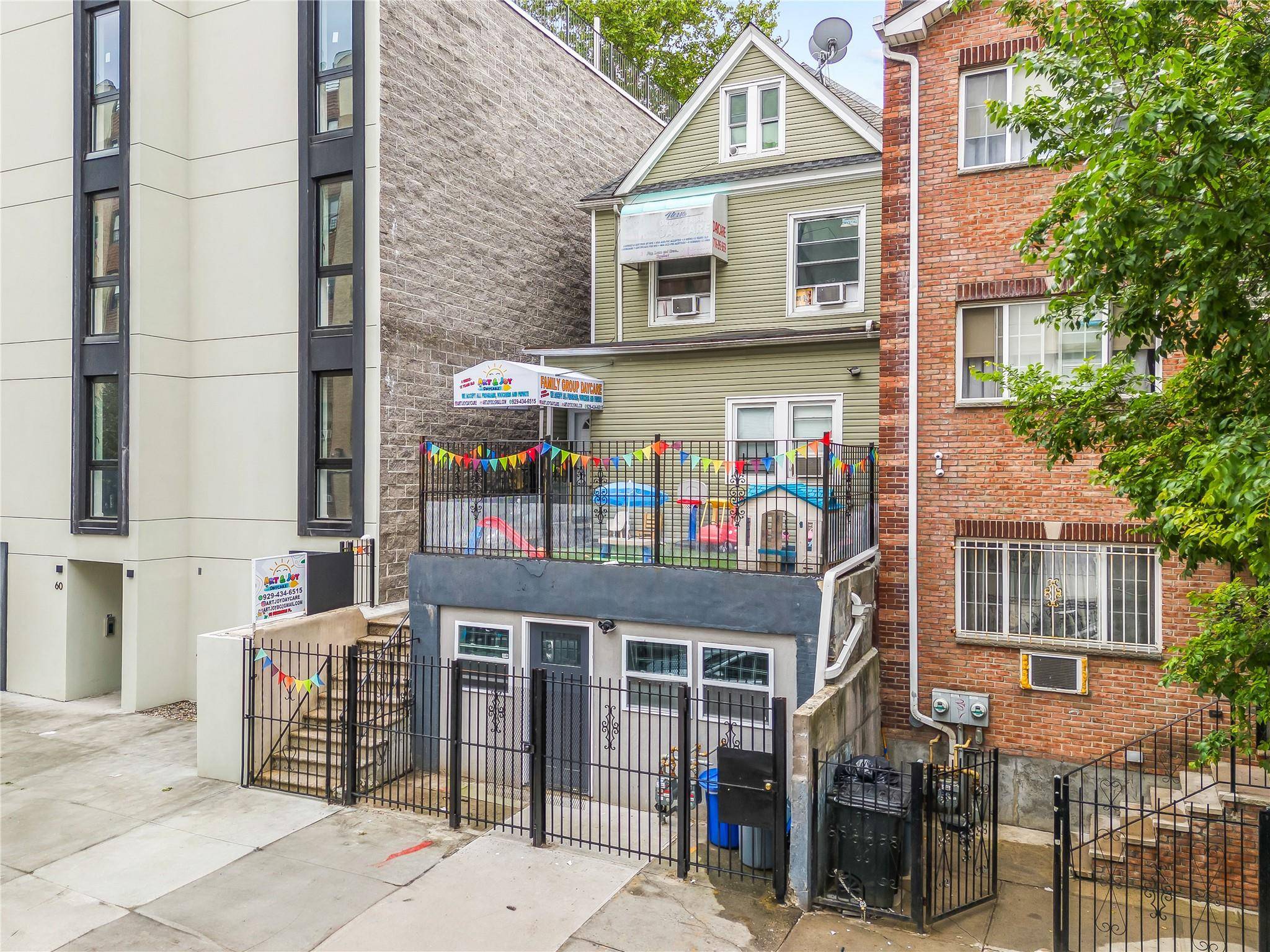 Bronx, NY 10453,62 Buchanan PL
