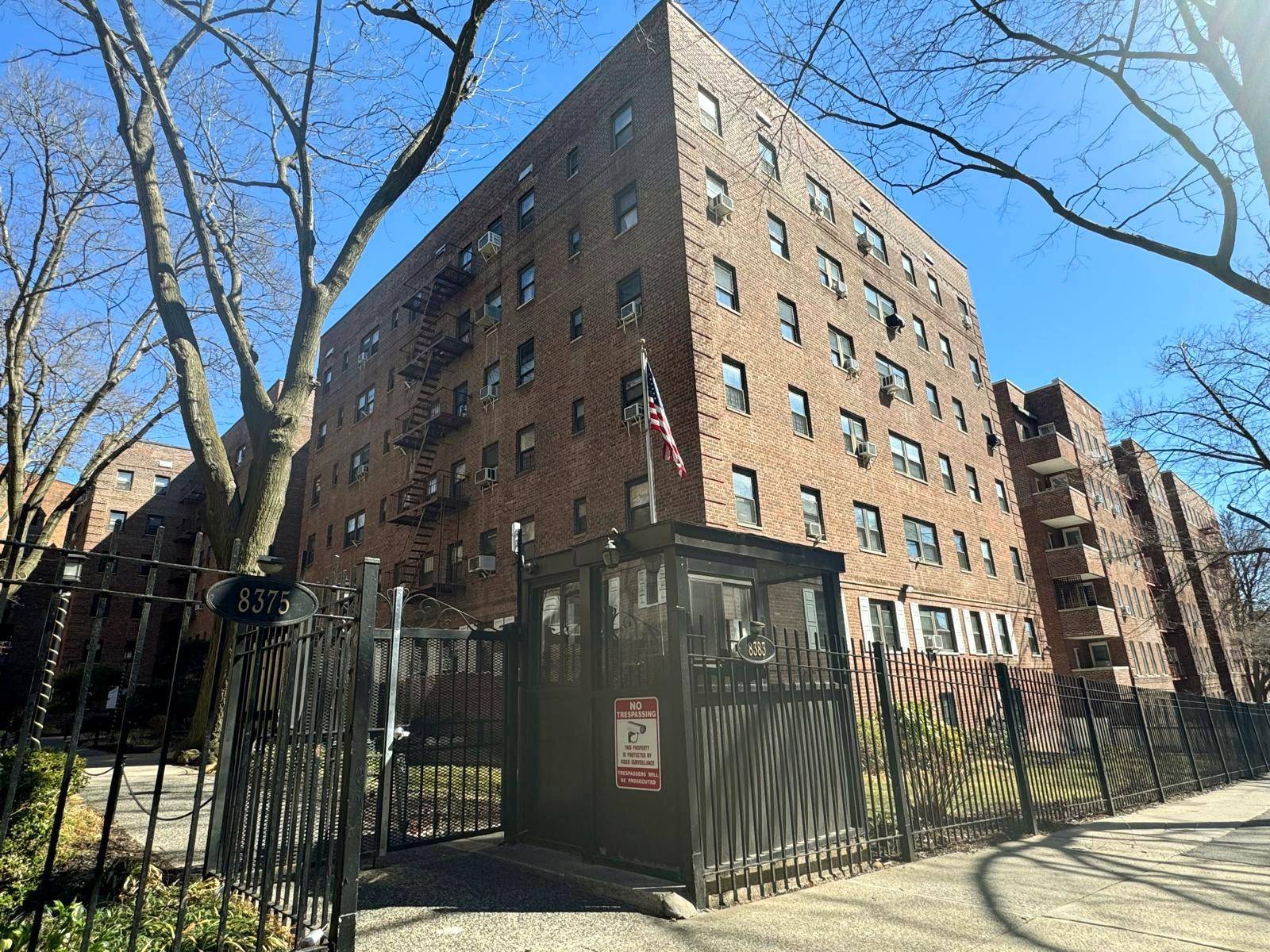 Kew Gardens, NY 11415,83-83 118 ST #6L