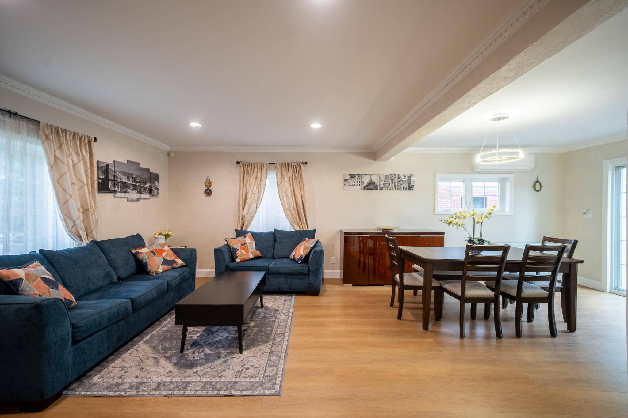 Fresh Meadows, NY 11365,67-23 182nd ST
