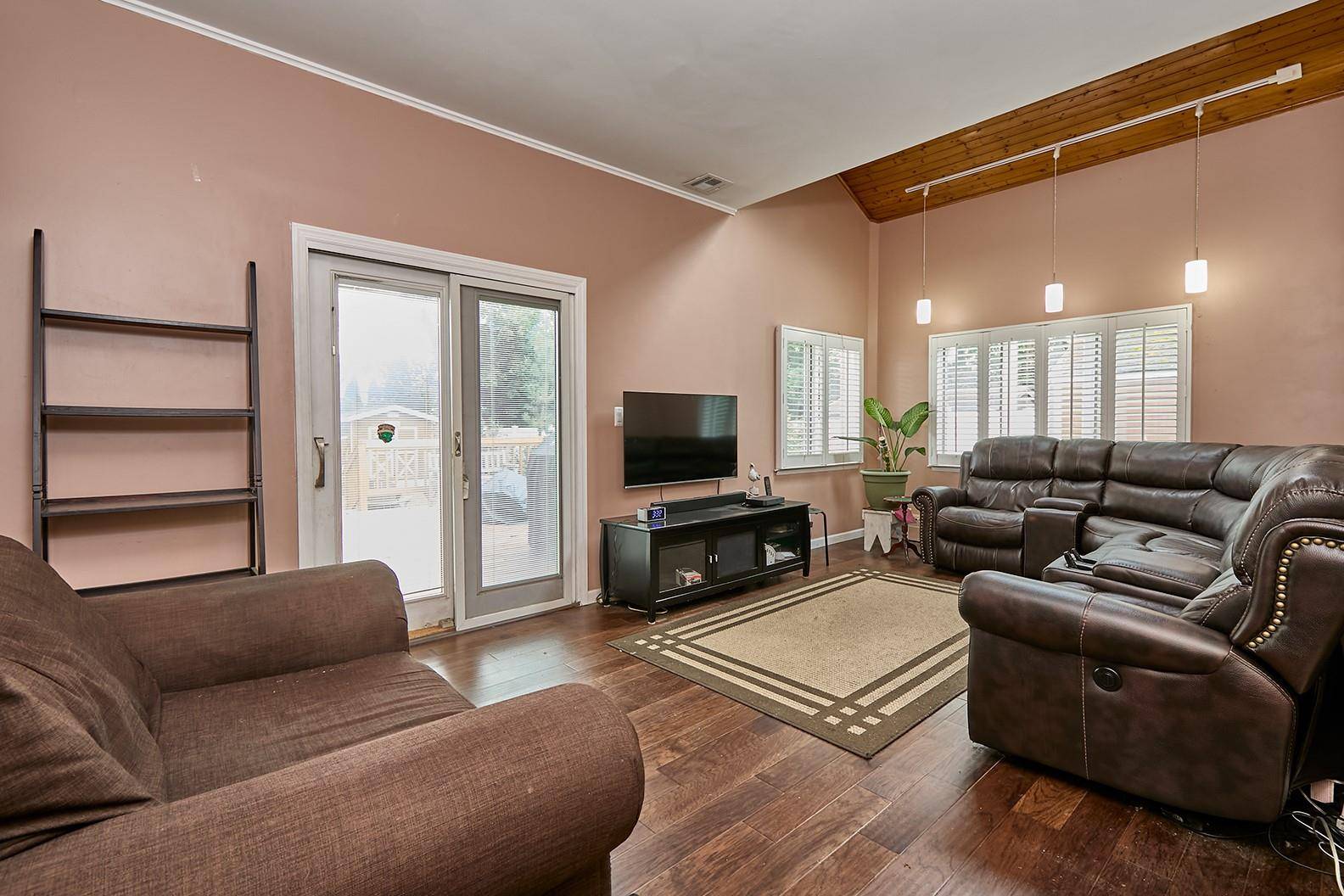 Merrick, NY 11566,1531 Richard AVE