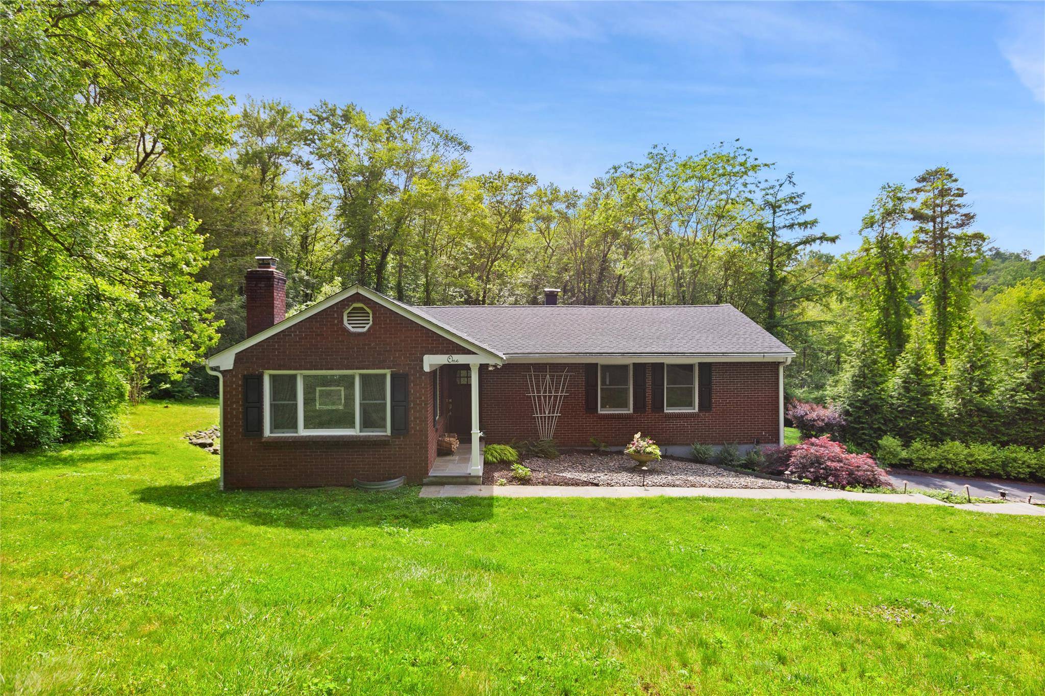 North Salem, NY 10560,1 Hawthorne CT