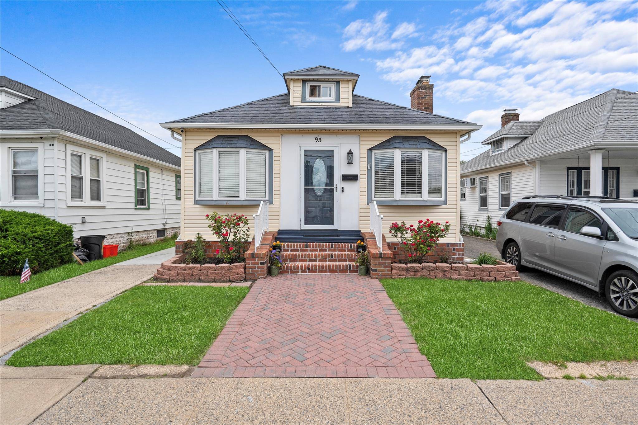 Island Park, NY 11558,93 Island Pkwy