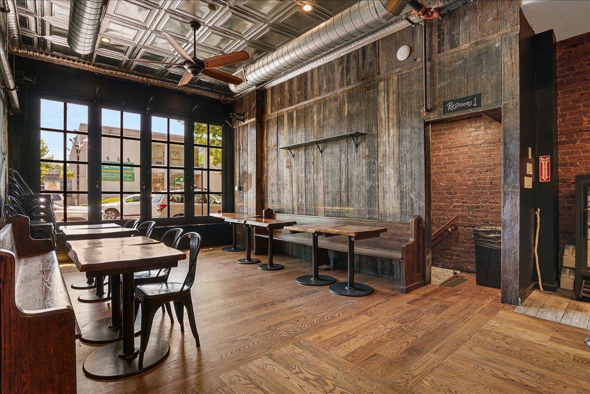 Nyack, NY 10960,132 Main ST