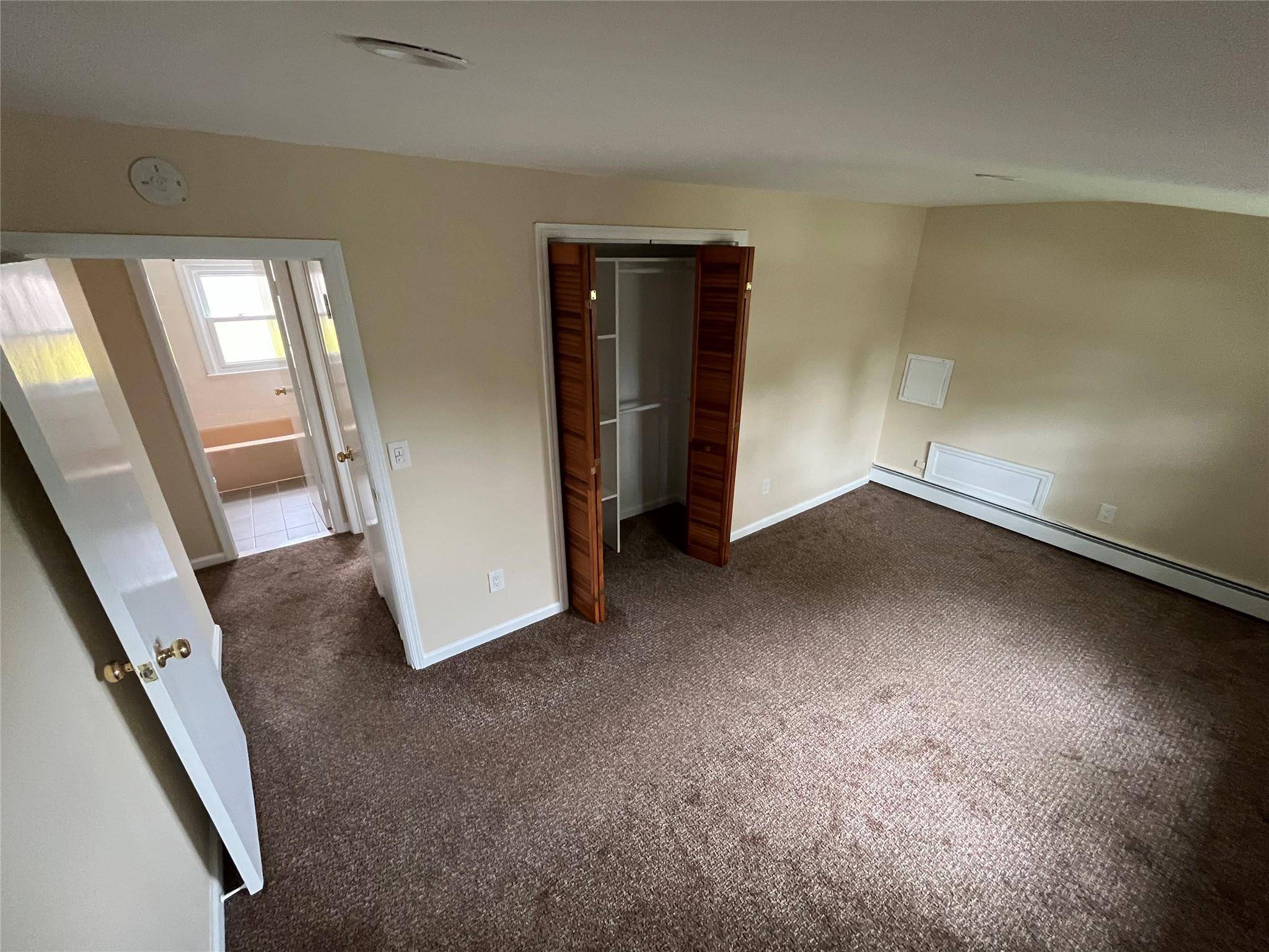 Babylon, NY 11702,615 Floral PL