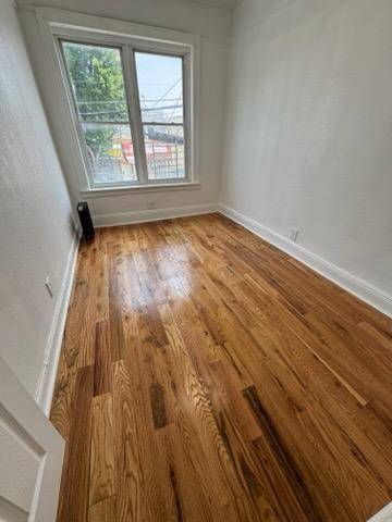 Jamaica, NY 11433,105-14 177th ST