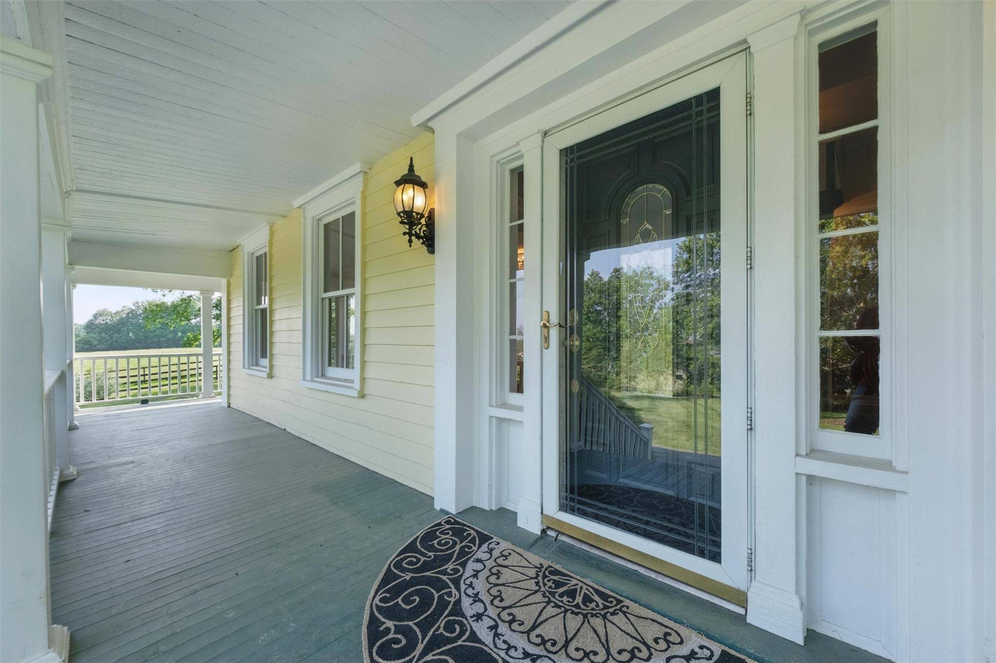 Gardiner, NY 12525,1392 Albany Post RD