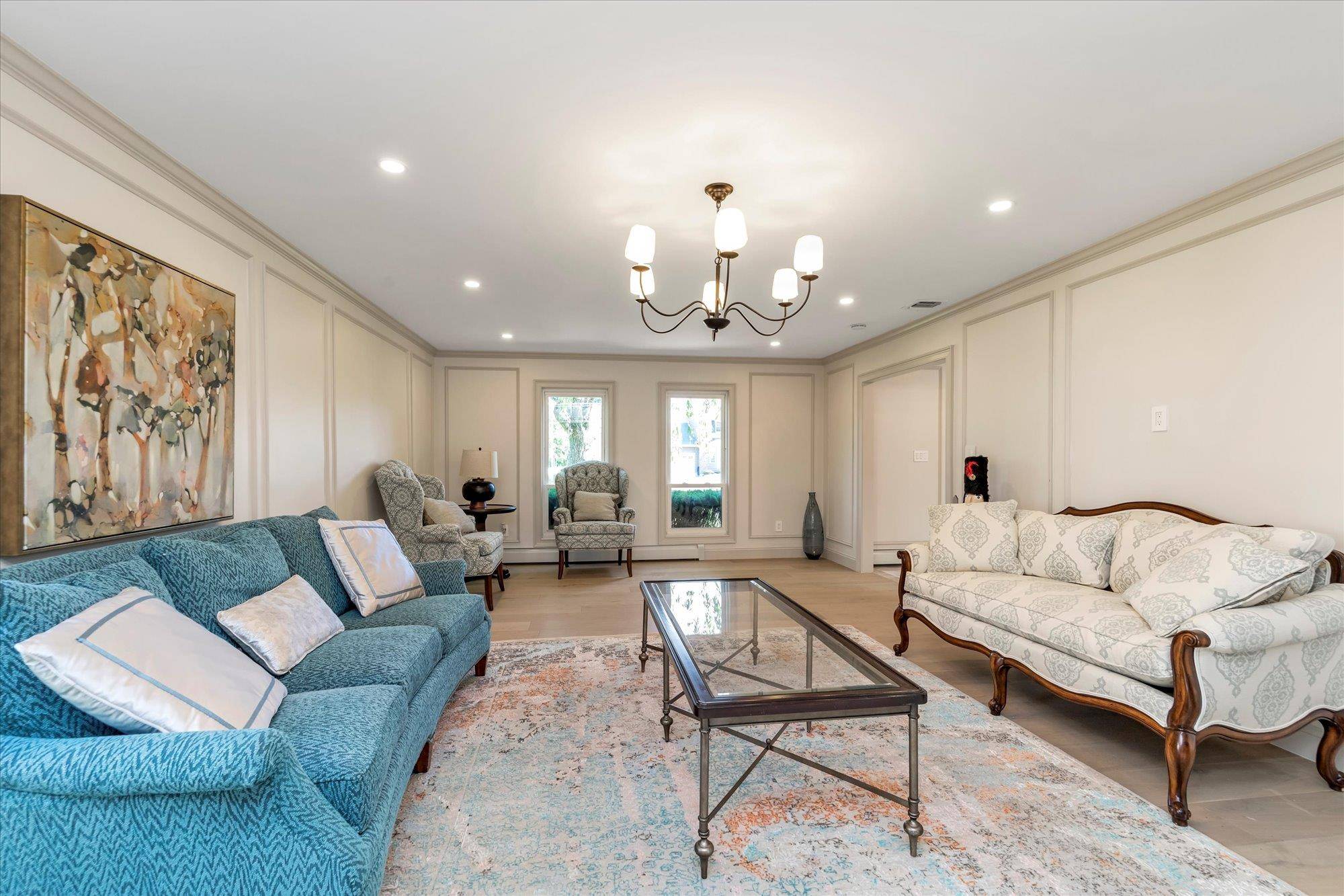 Woodbury, NY 11797,6 Victor LN