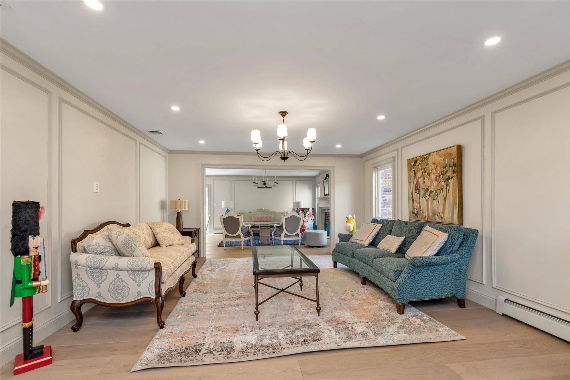Woodbury, NY 11797,6 Victor LN