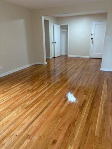 Hempstead, NY 11550,24 Mulford PL #4E