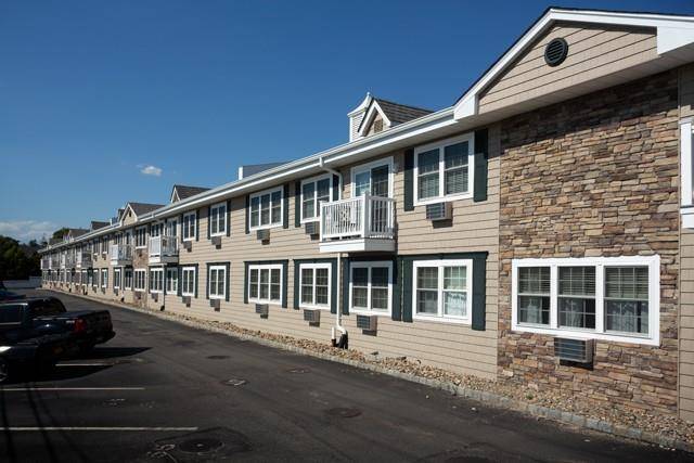 Sayville, NY 11782,333 Candee AVE #F1