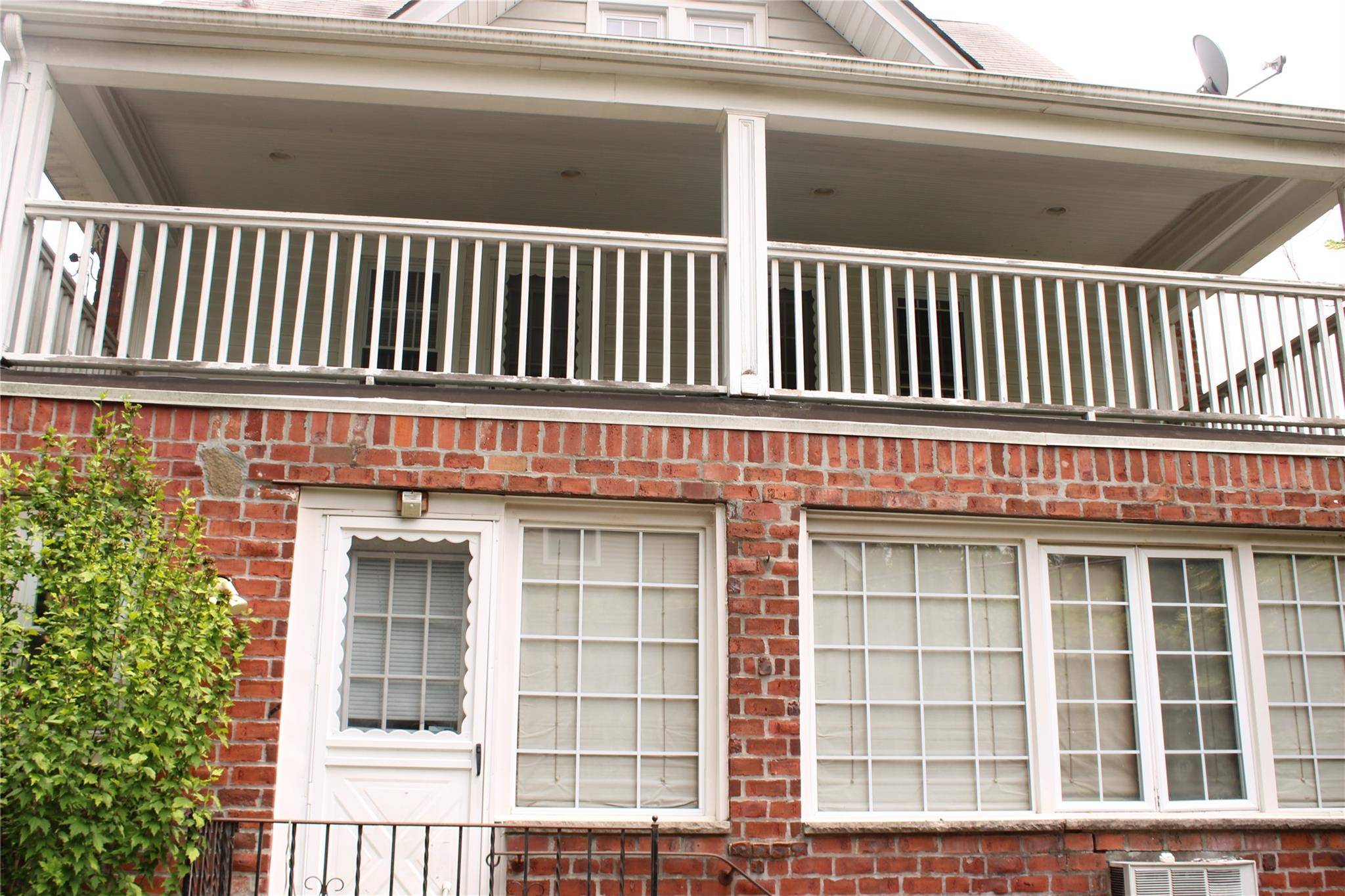 Garden City, NY 11530,102 Roosevelt ST